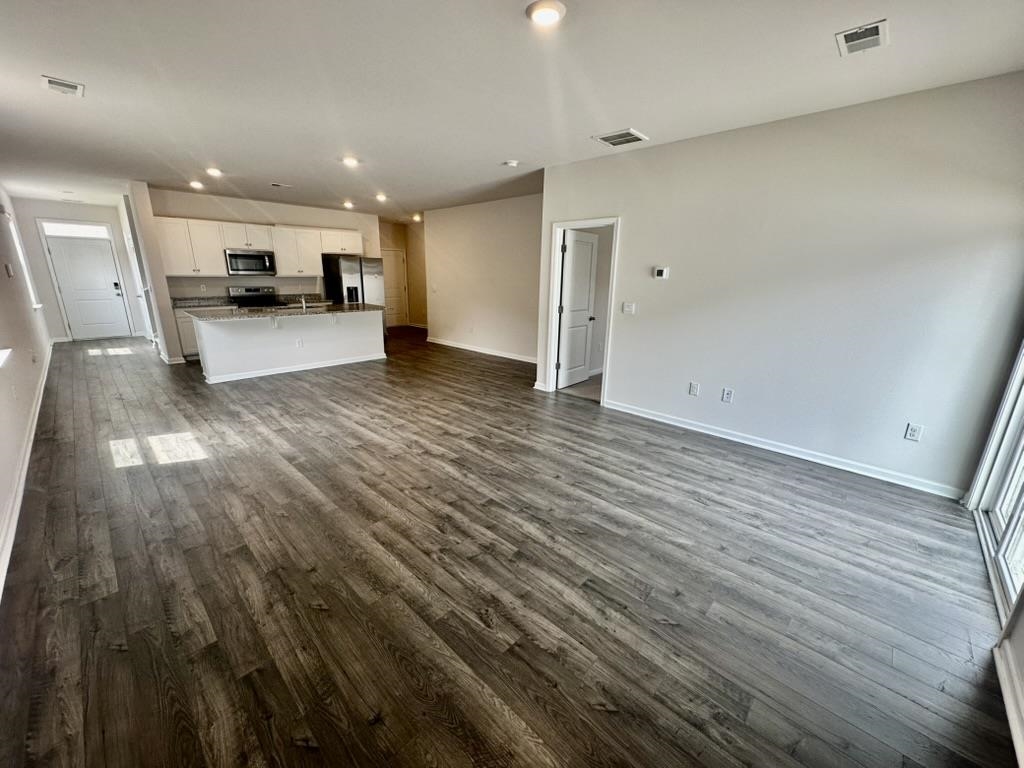 162 Kelsey Ct. Property Photo 5