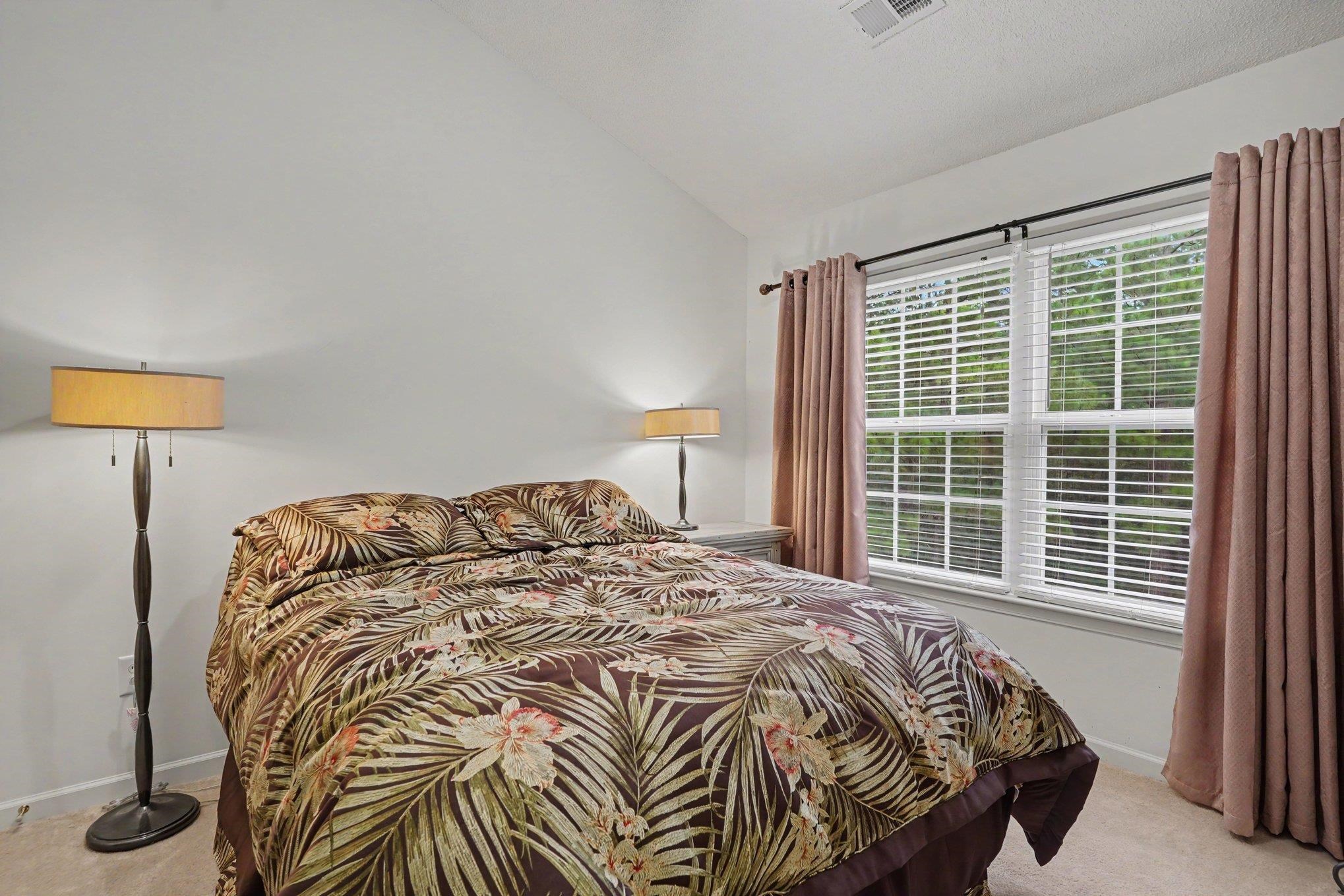 379 Seabert Rd. Property Photo 10