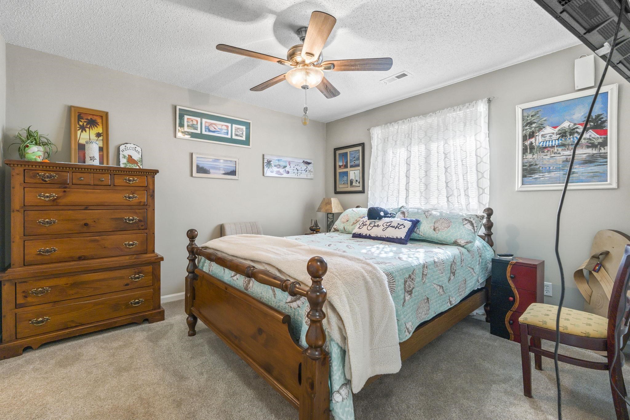 206 Double Eagle Dr. Property Photo 4