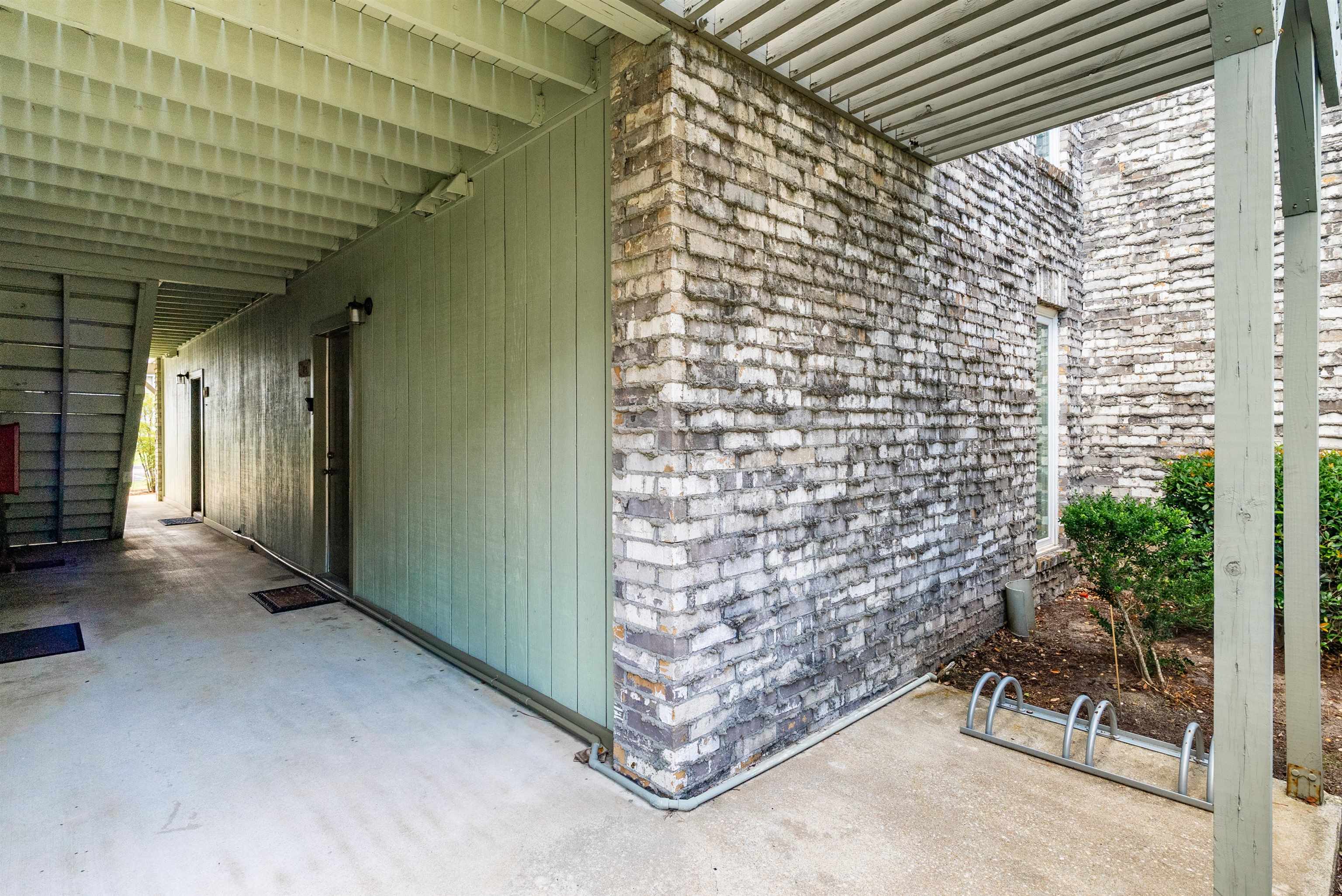 4713 Cobblestone Dr. Property Photo 2