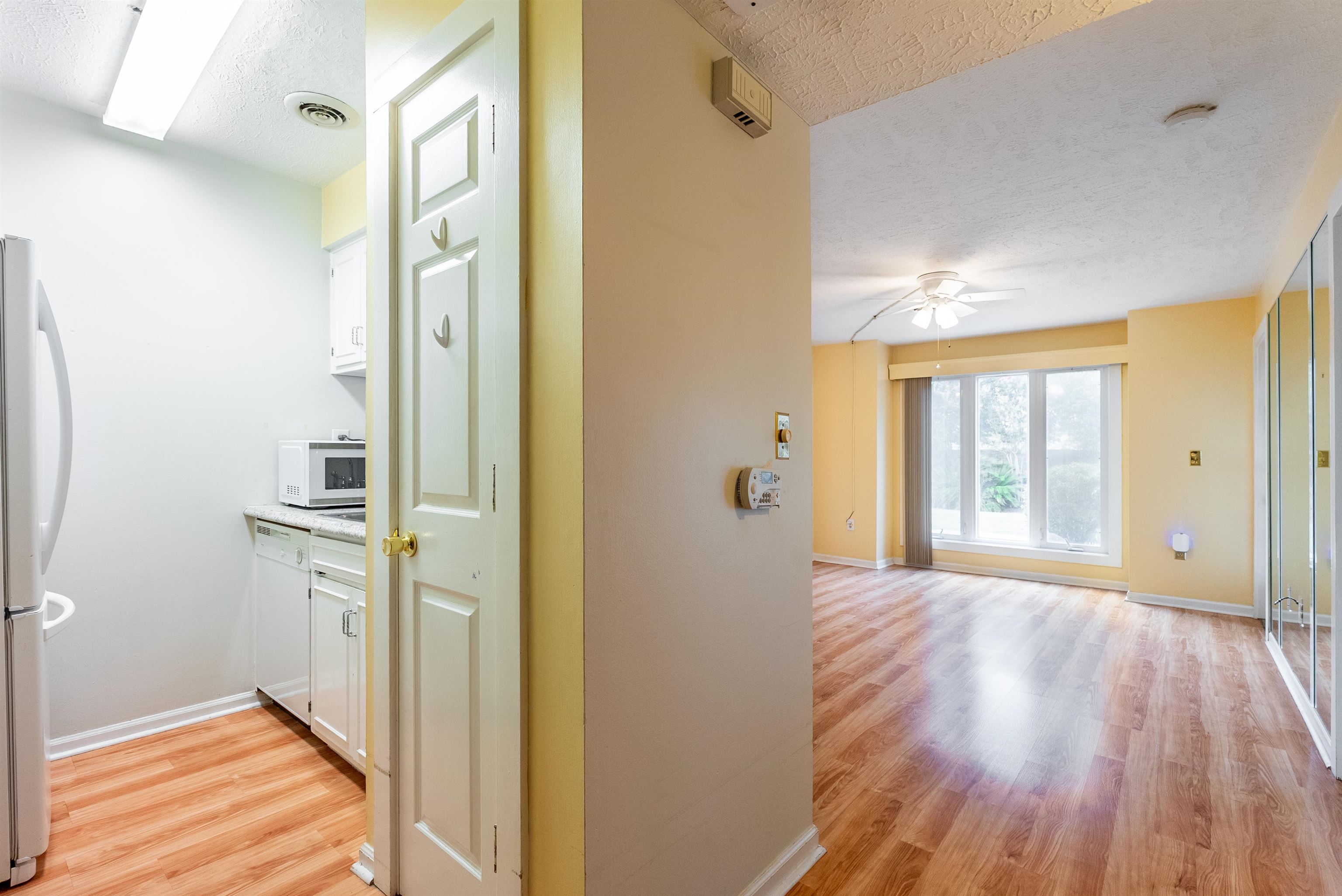 4713 Cobblestone Dr. Property Photo 4
