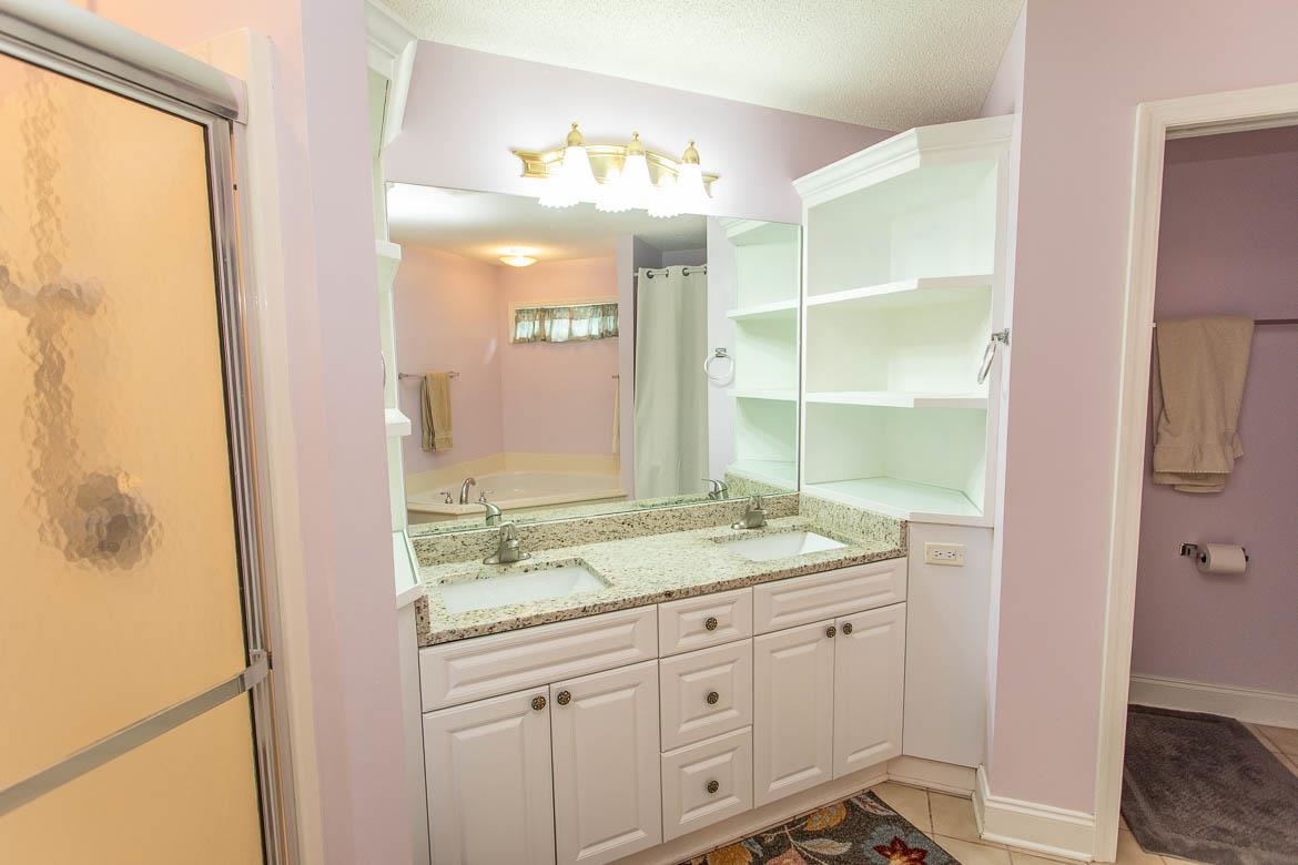 4818 Harvest Dr. Property Photo 25