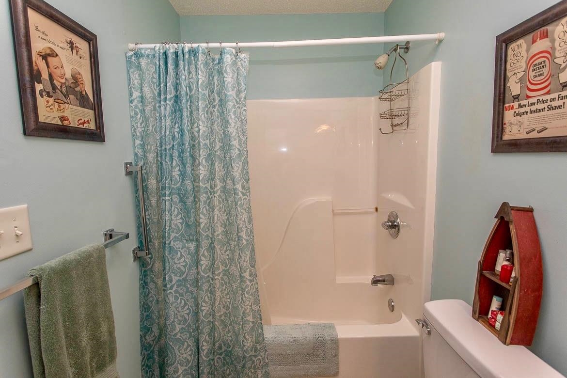 4818 Harvest Dr. Property Photo 30