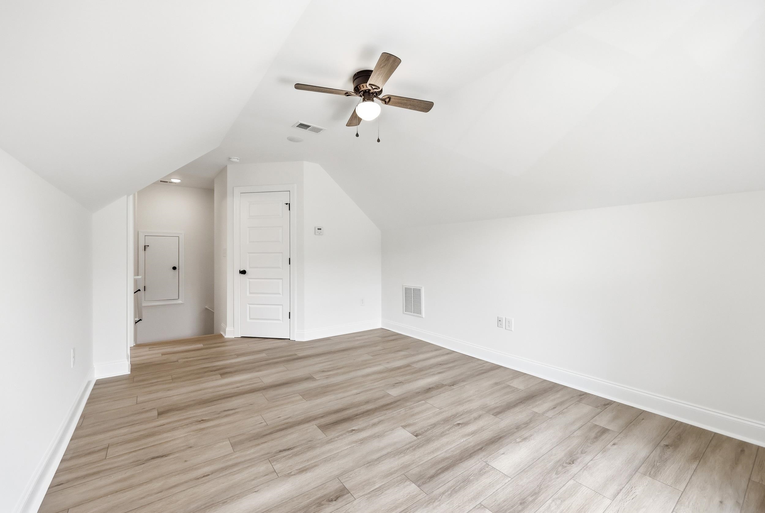 118 Dorset Pl. Property Photo 32