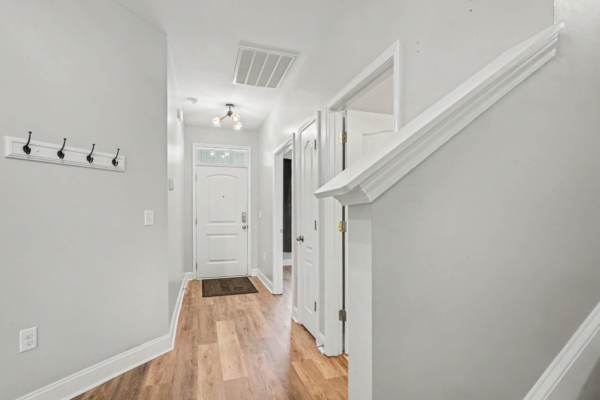3042 Honey Clover Ct. Property Photo 5