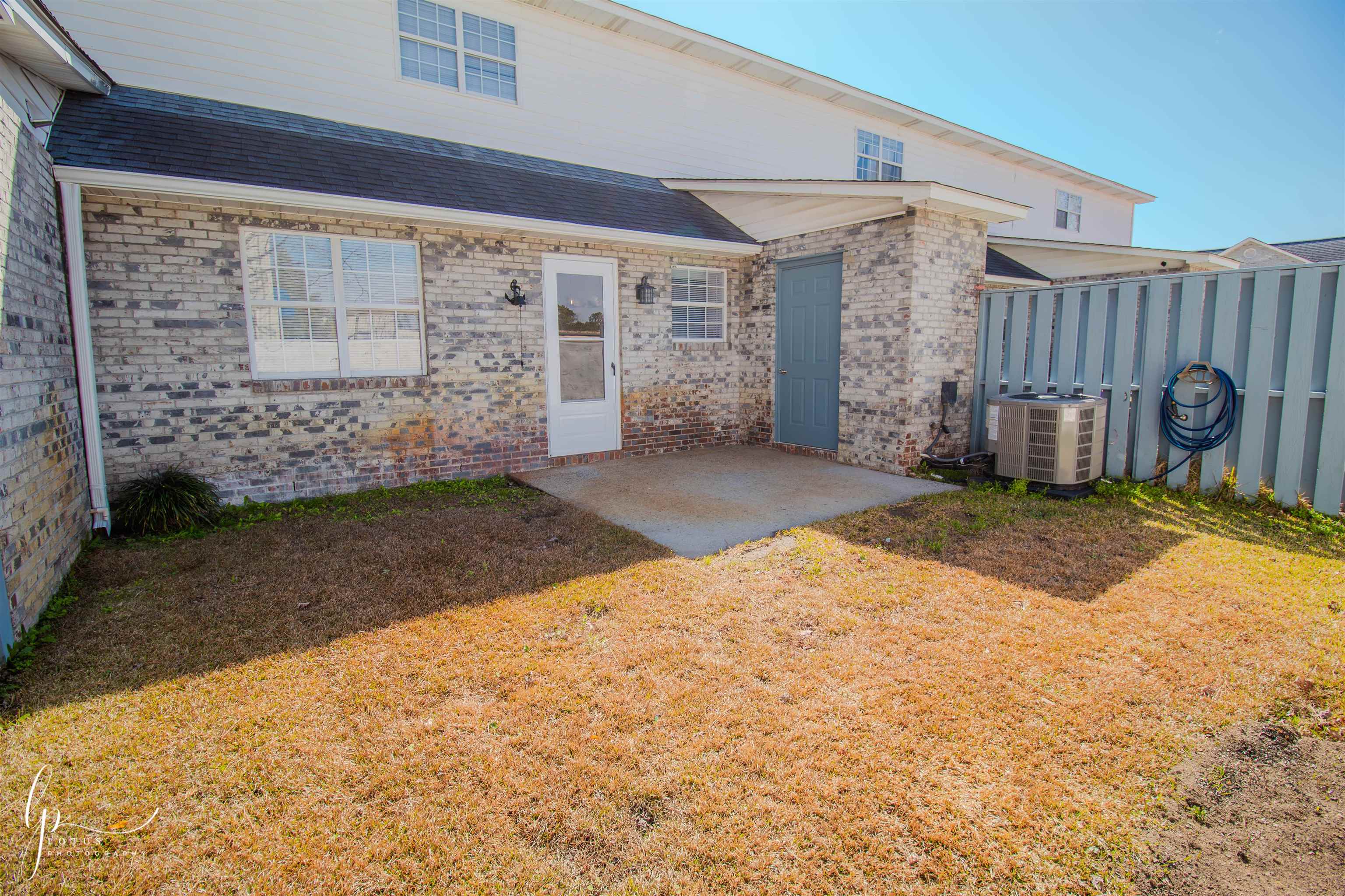 4271 Parkway Ln. Property Photo 16