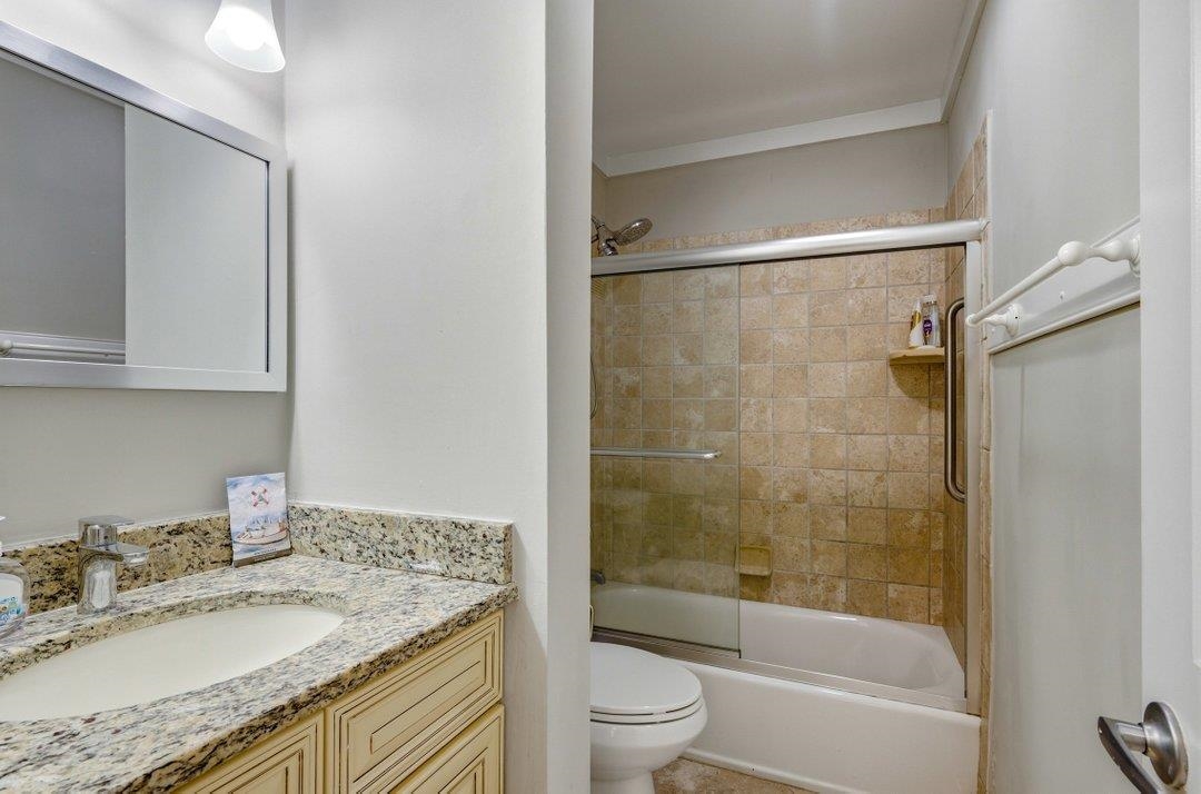 415 Ocean Creek Dr. Property Photo 17