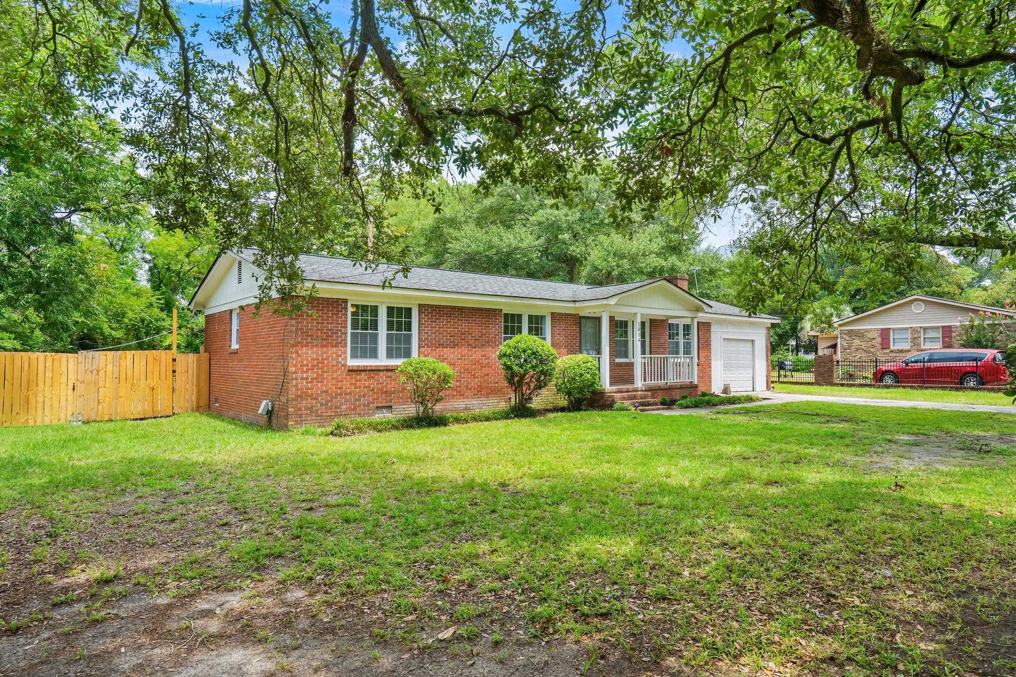 1004 Whittemore St. Property Photo 6