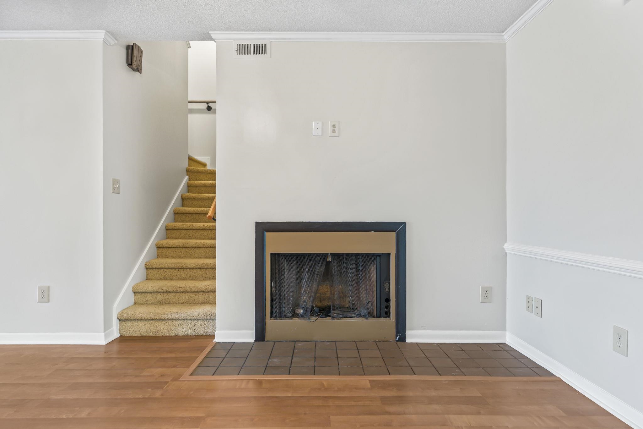 802 Myrtle Ct. Property Photo 22