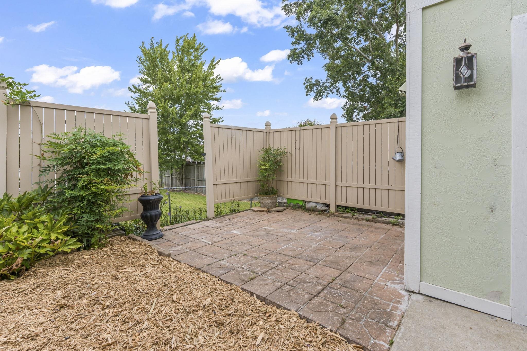 802 Myrtle Ct. Property Photo 45