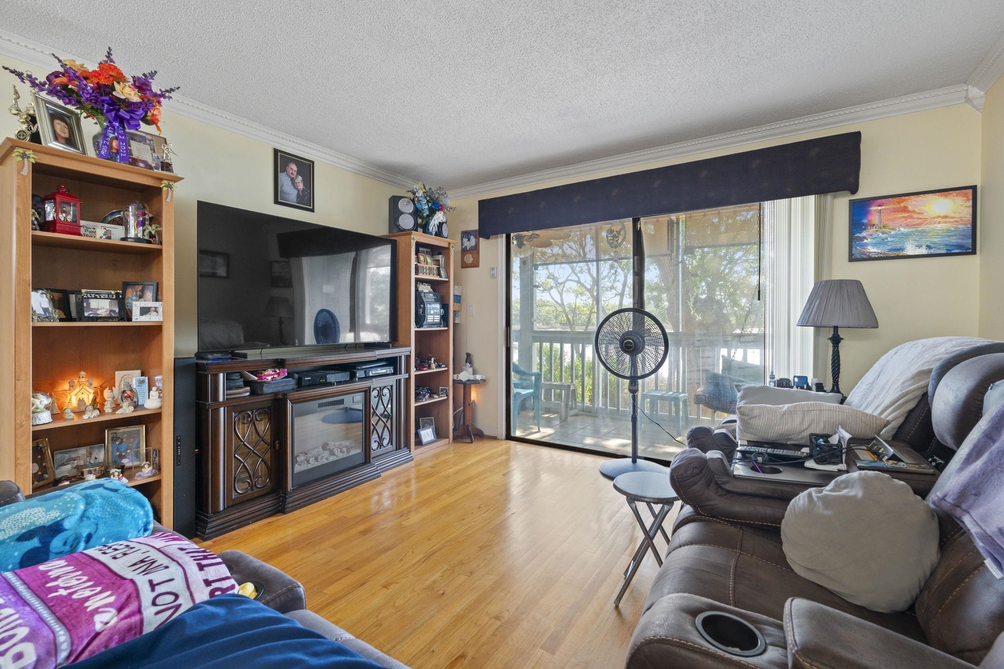 806 Conway St. Property Photo 4