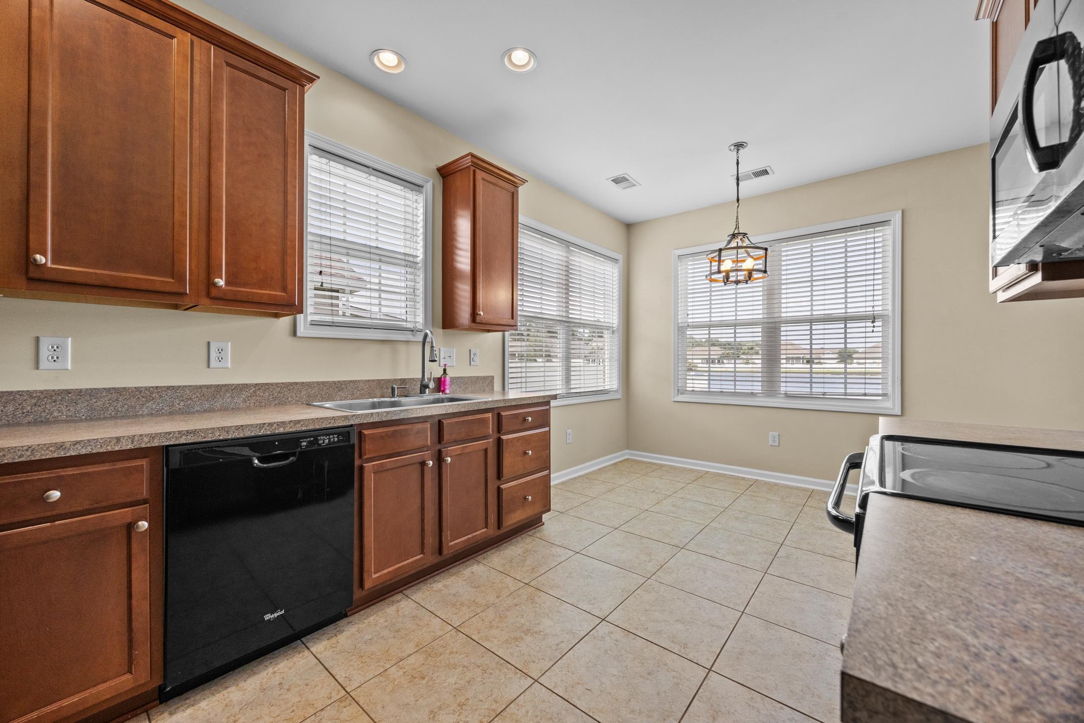 525 Battey Dr. Property Photo 17