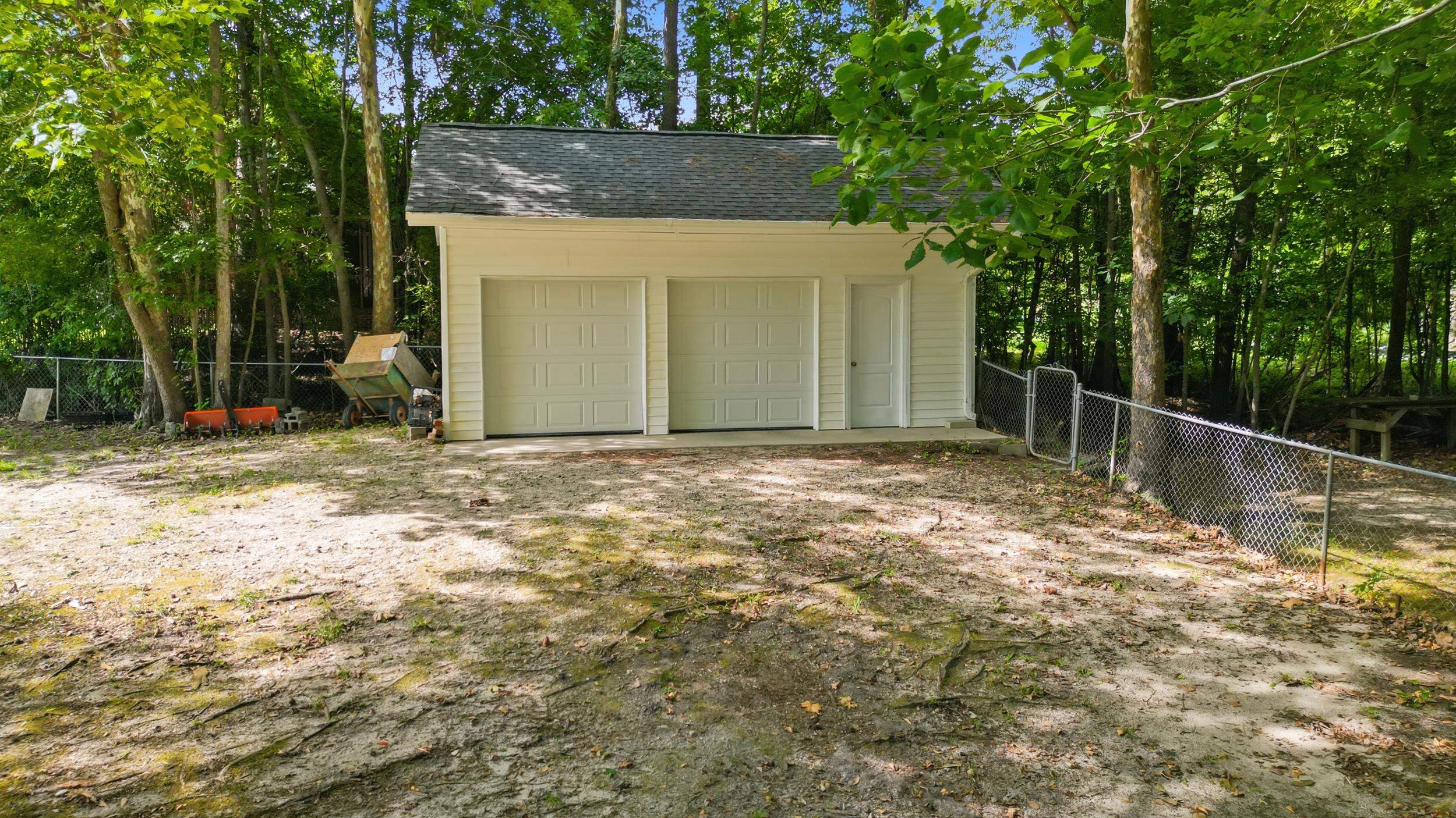 140 Windmeadows Dr. Property Photo 46
