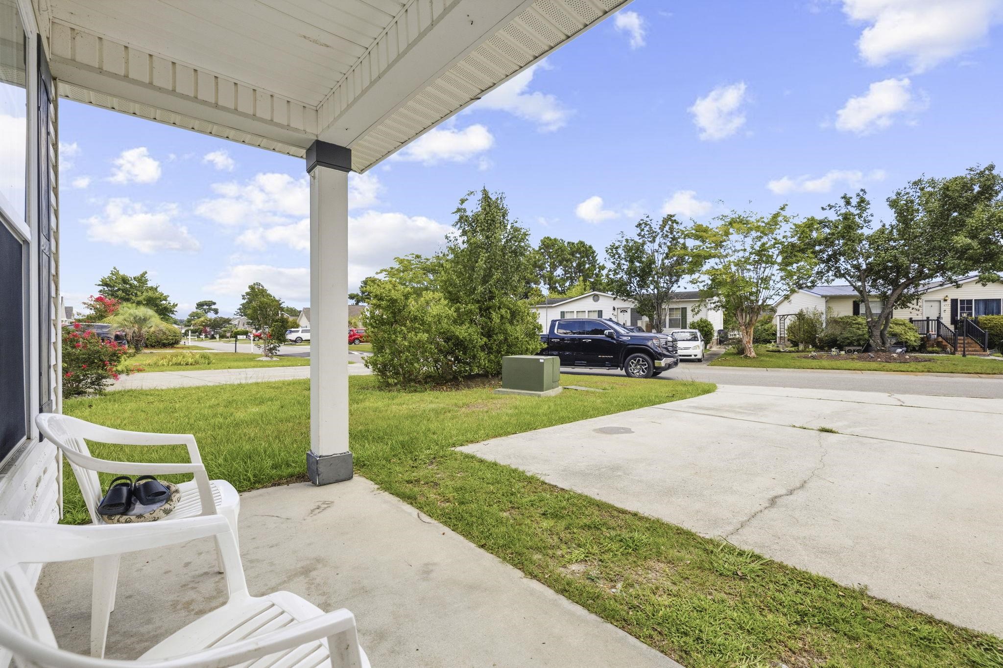 474 Andorra St. Property Photo 3