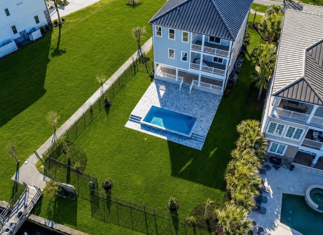 1316 Marina Bay Dr. Property Photo 2