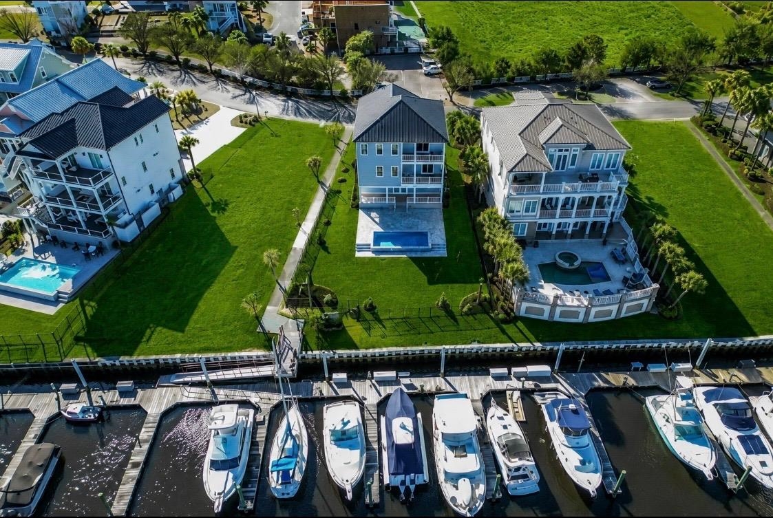 1316 Marina Bay Dr. Property Photo 3