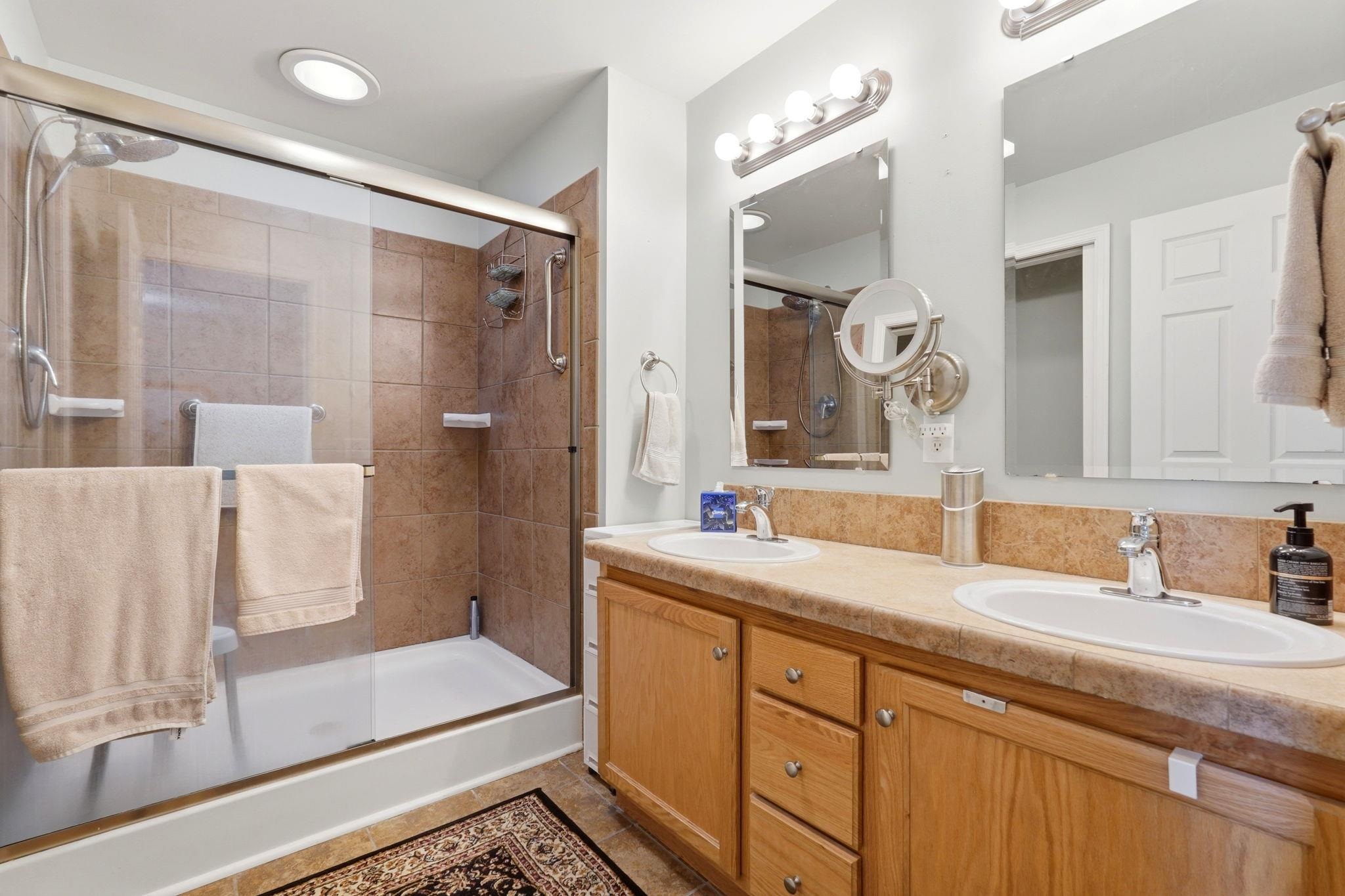 653 Lake Estates Ct. Property Photo 23