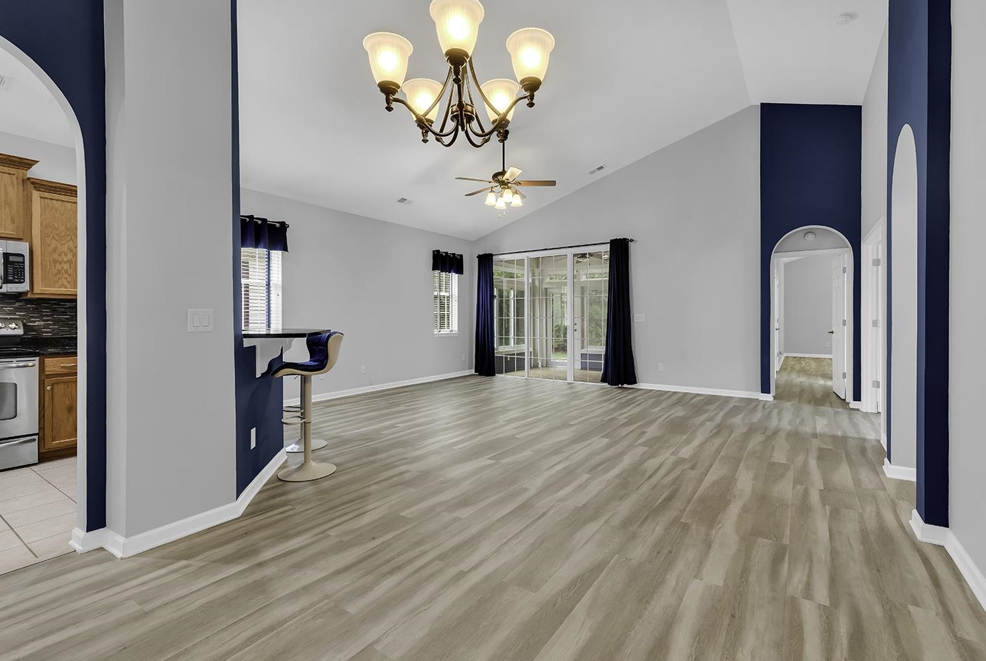 721 Bay Hill Ct. Property Photo 14