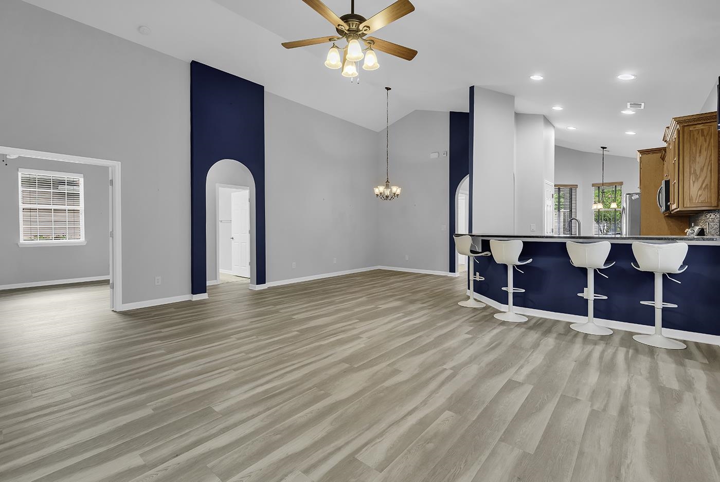 721 Bay Hill Ct. Property Photo 19