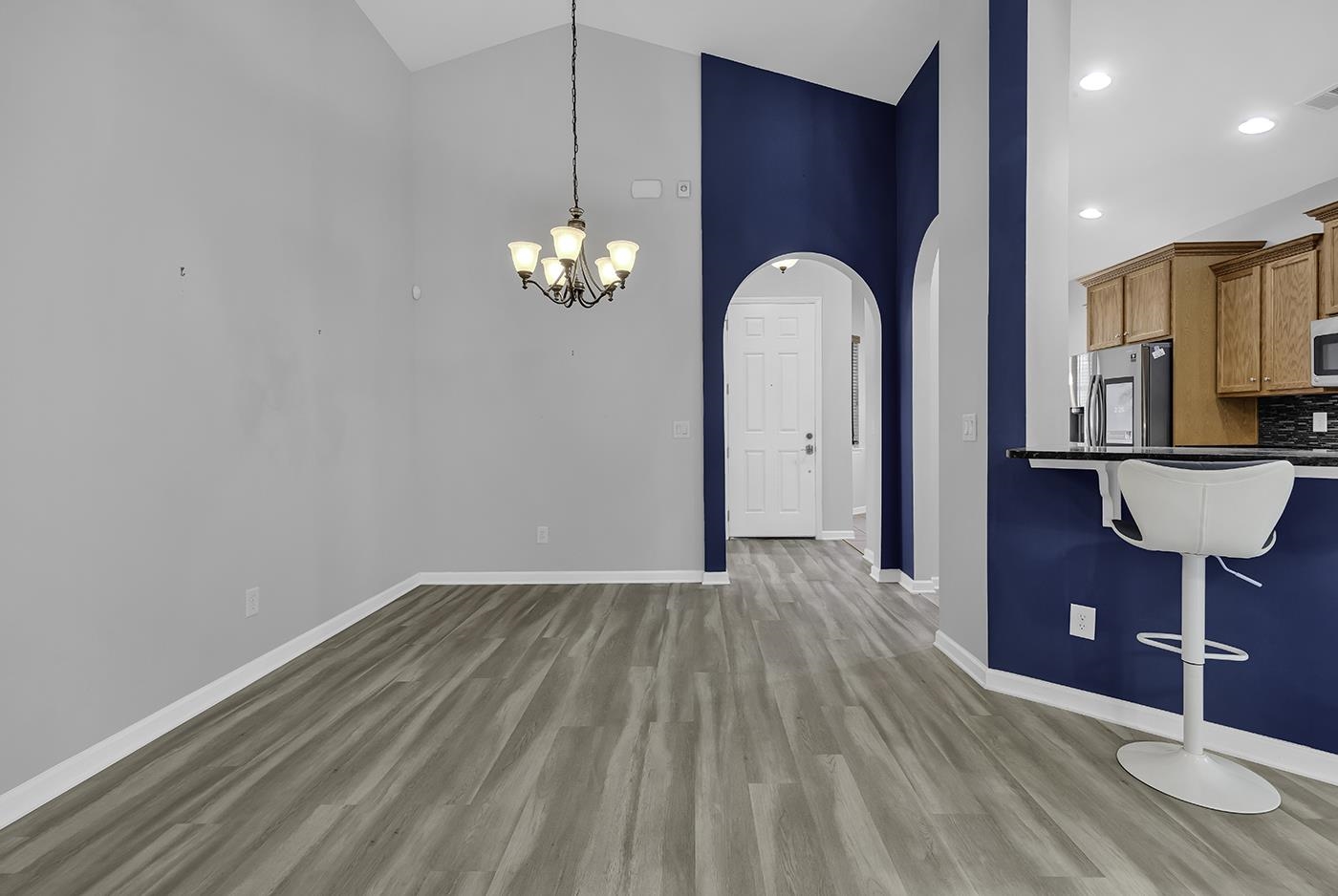 721 Bay Hill Ct. Property Photo 23