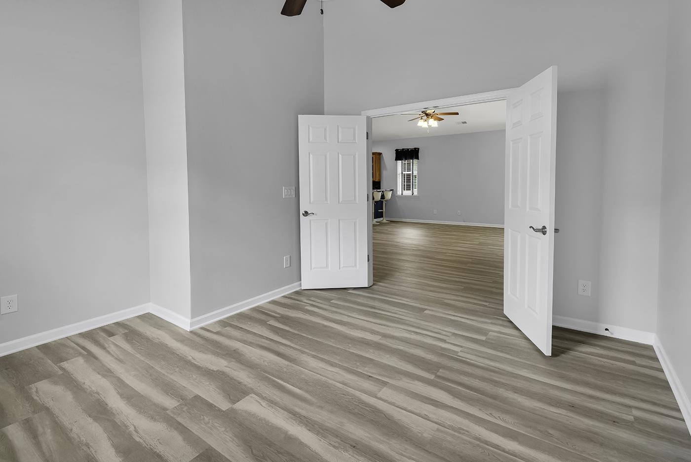 721 Bay Hill Ct. Property Photo 28