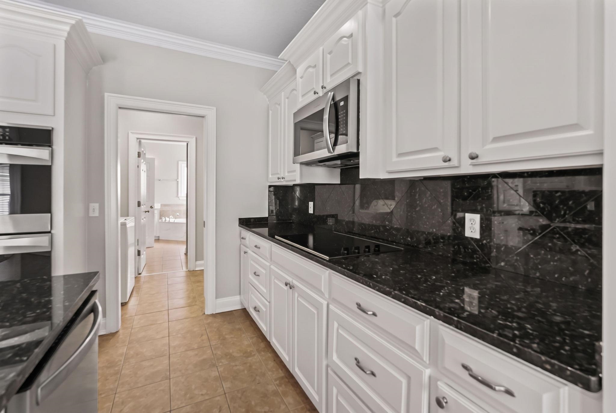 912 Windshore Ct. Property Photo 6