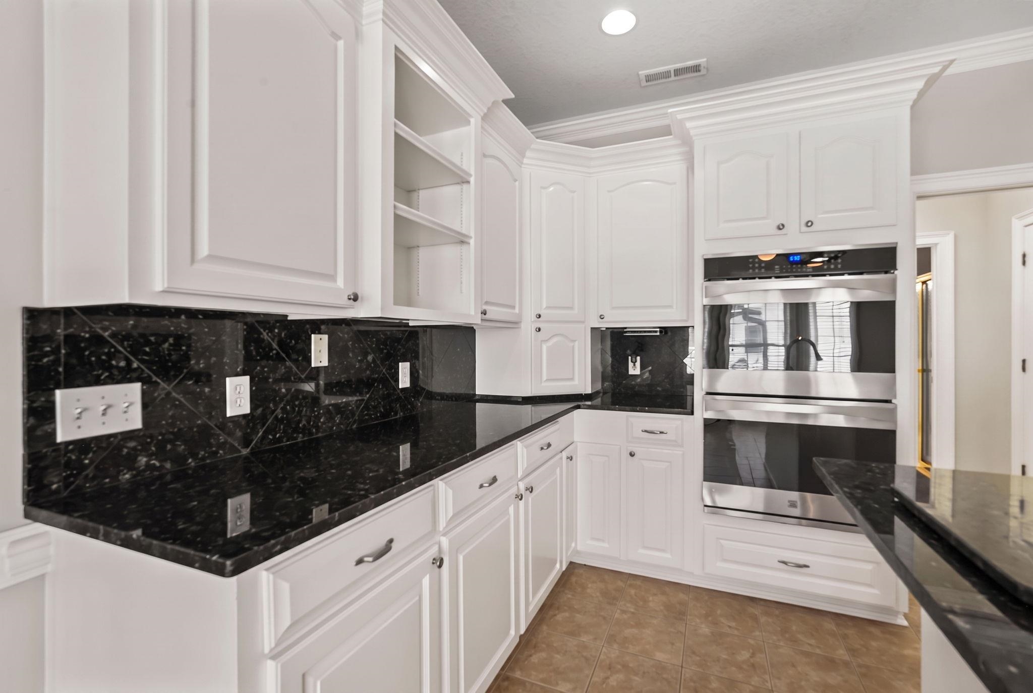 912 Windshore Ct. Property Photo 7