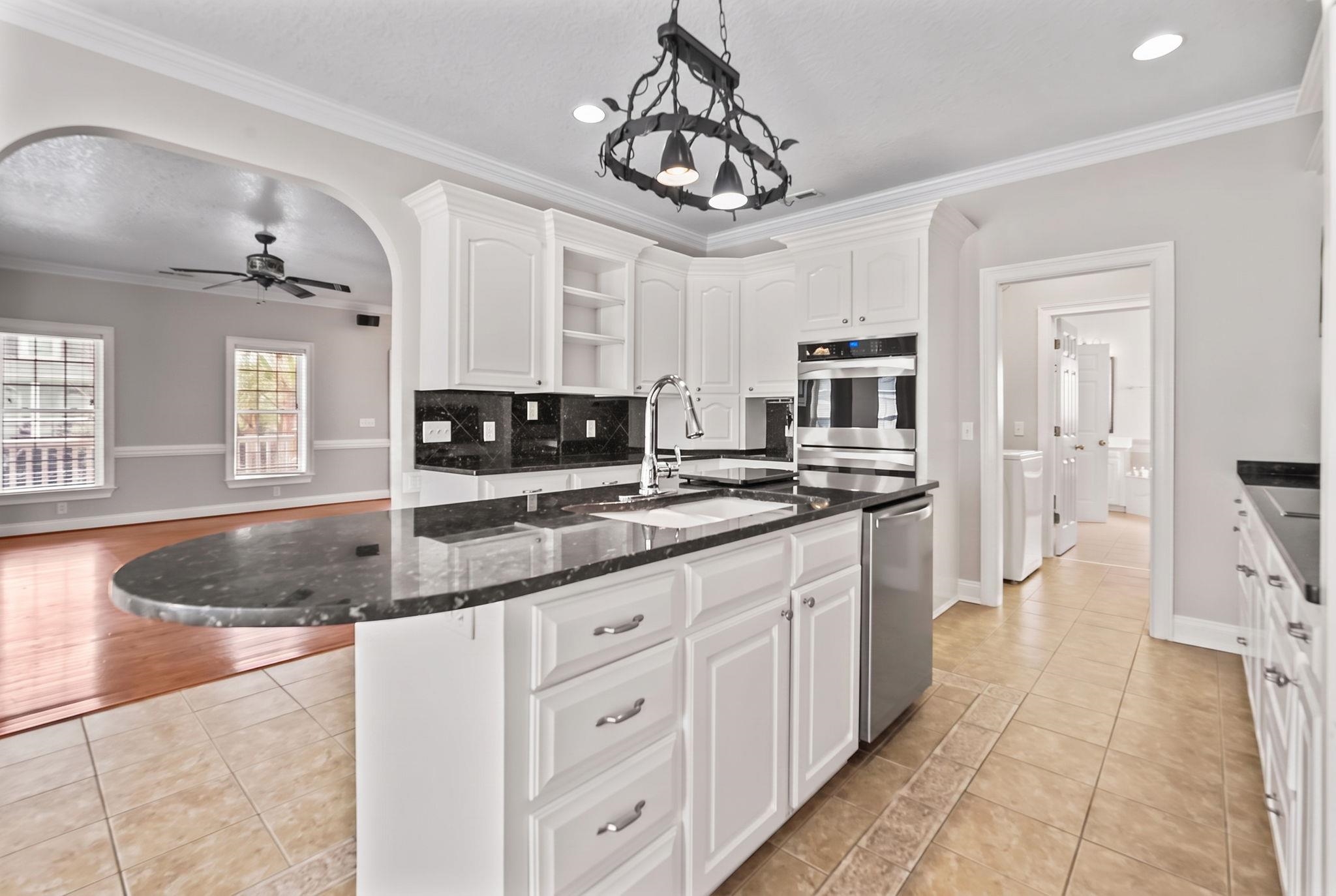 912 Windshore Ct. Property Photo 9