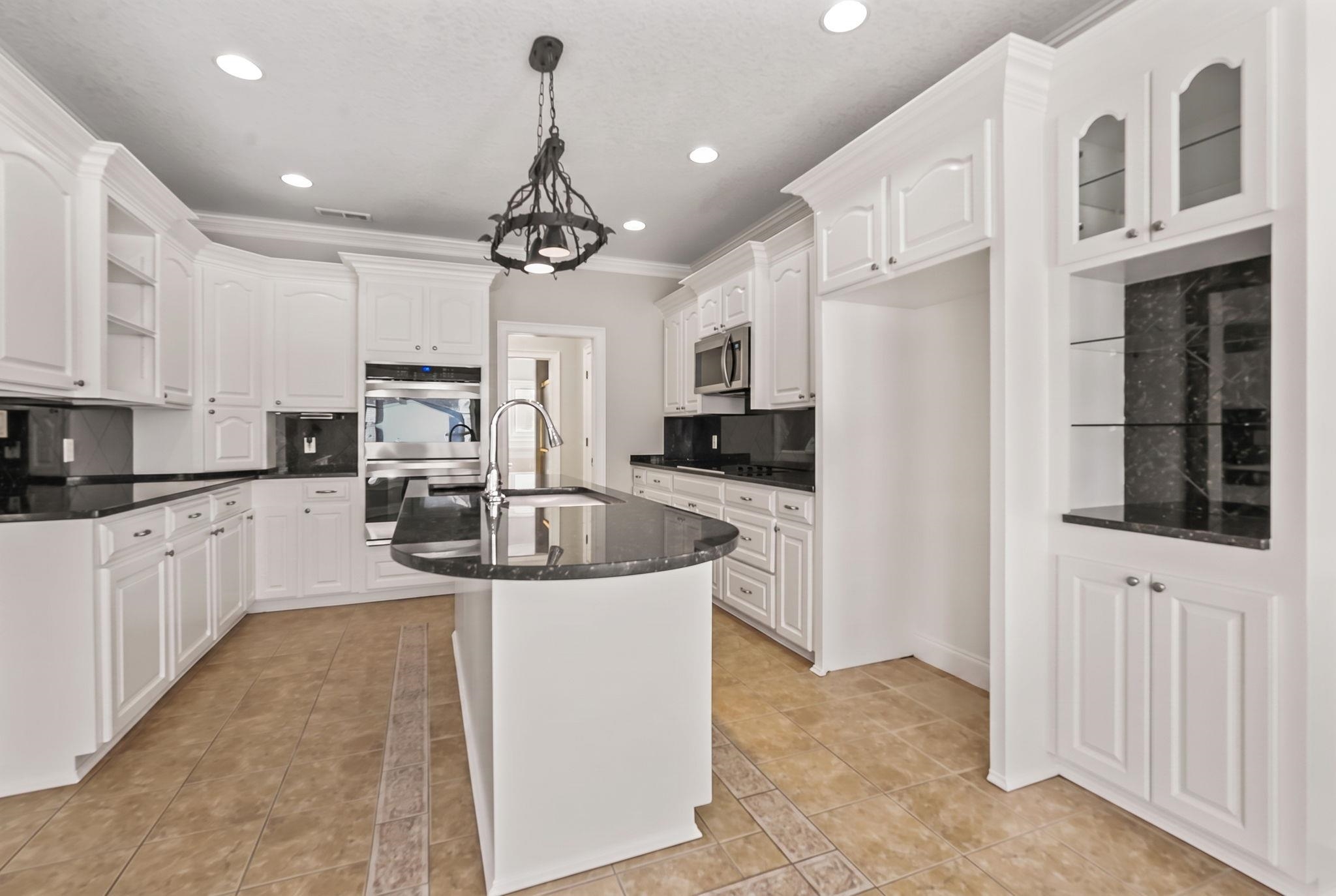 912 Windshore Ct. Property Photo 10