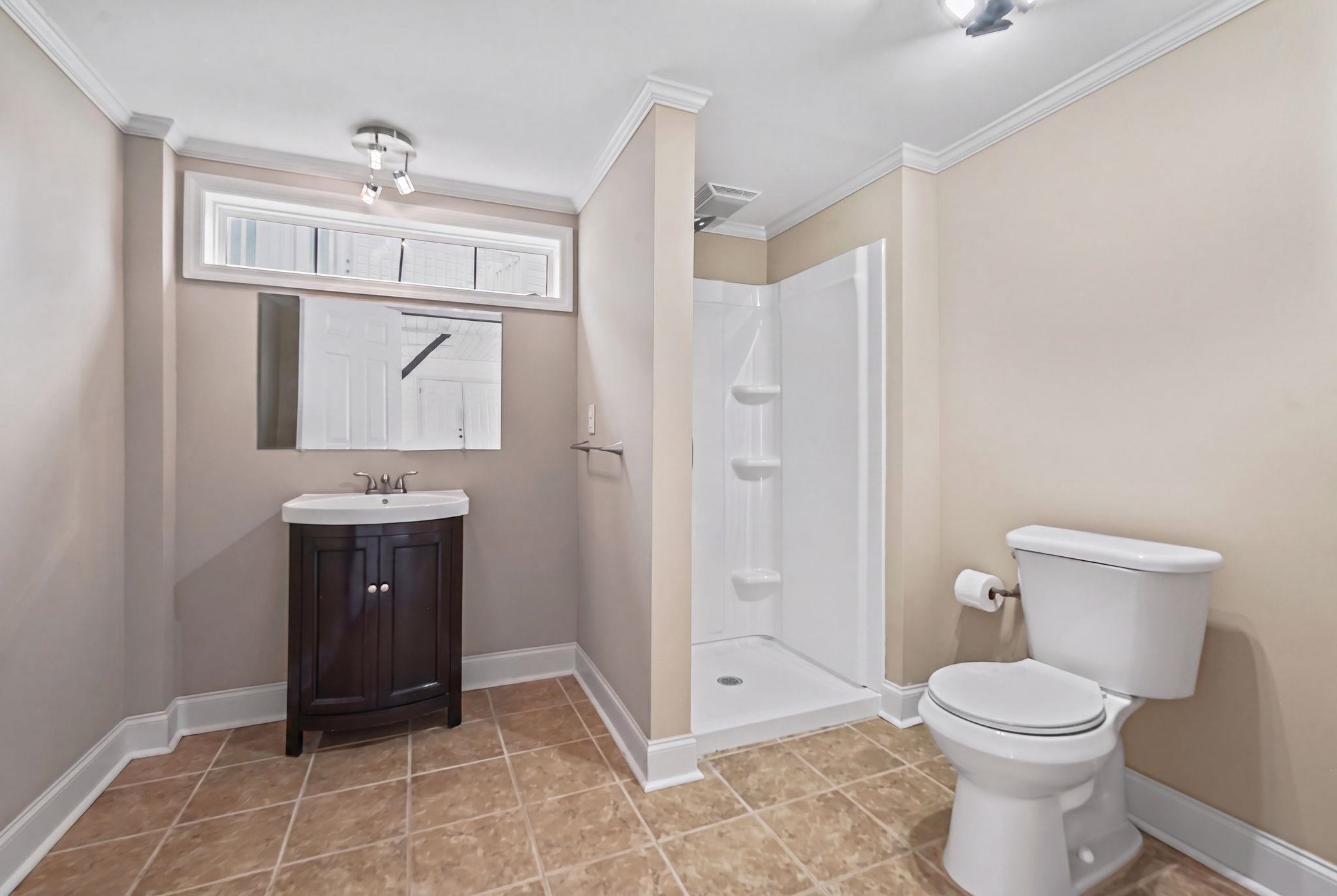 912 Windshore Ct. Property Photo 20