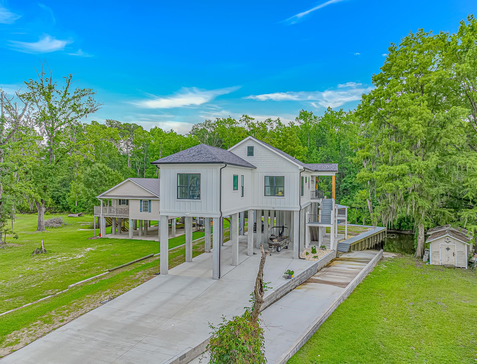 5854 Creekside Dr. Property Photo 34