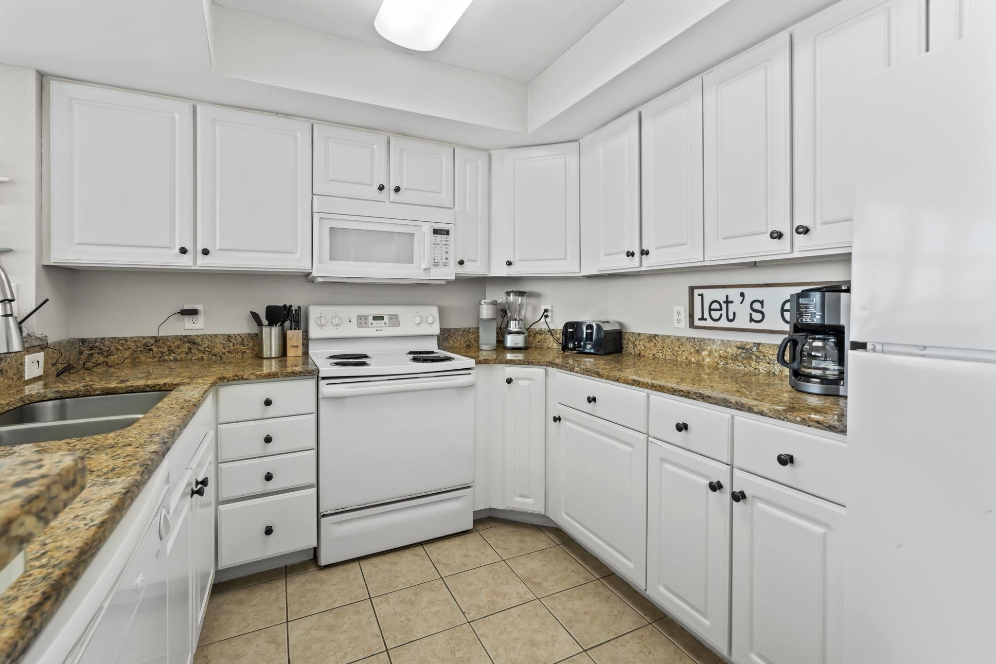 2504 N Ocean Blvd. Property Photo 15