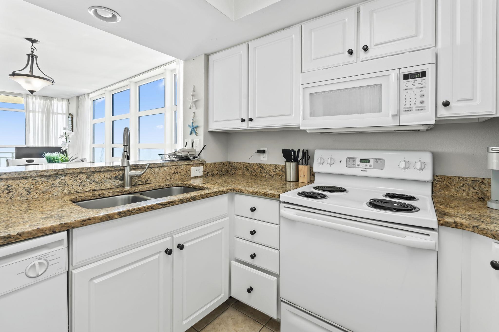 2504 N Ocean Blvd. Property Photo 16