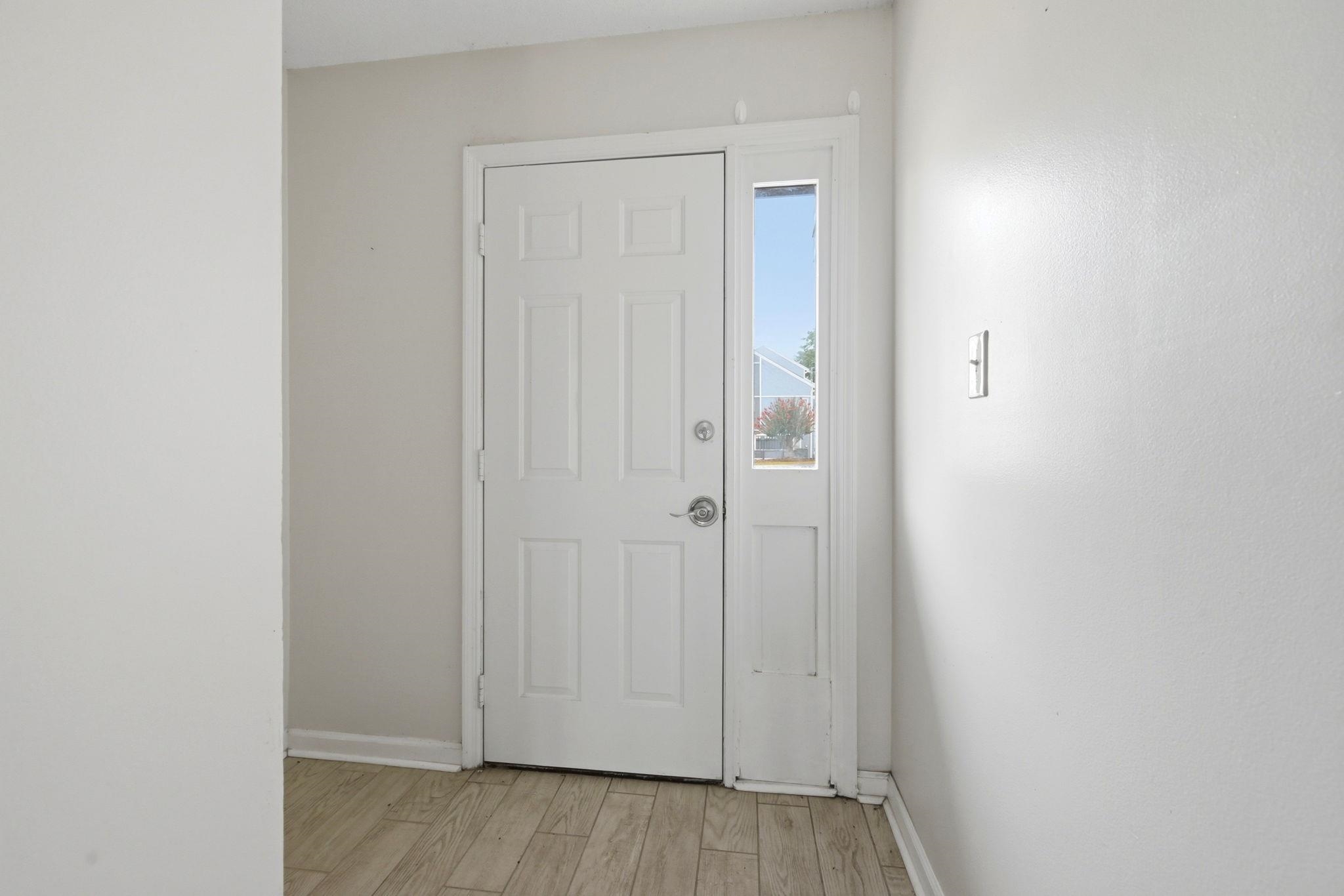 1850 Colony Dr. Property Photo 6