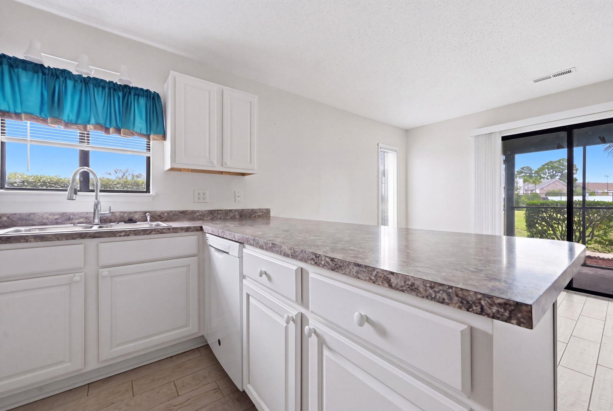 1850 Colony Dr. Property Photo 21