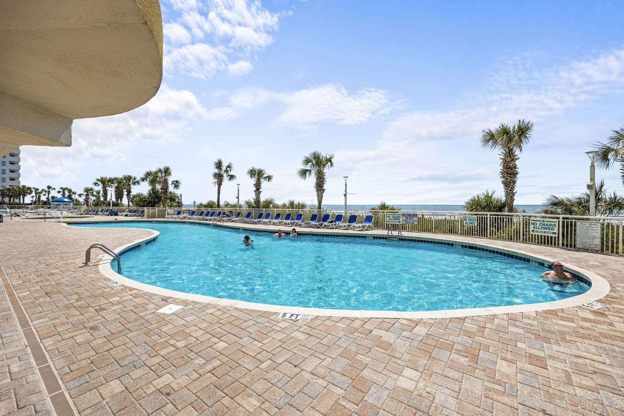 2711 S Ocean Blvd. Property Photo 3