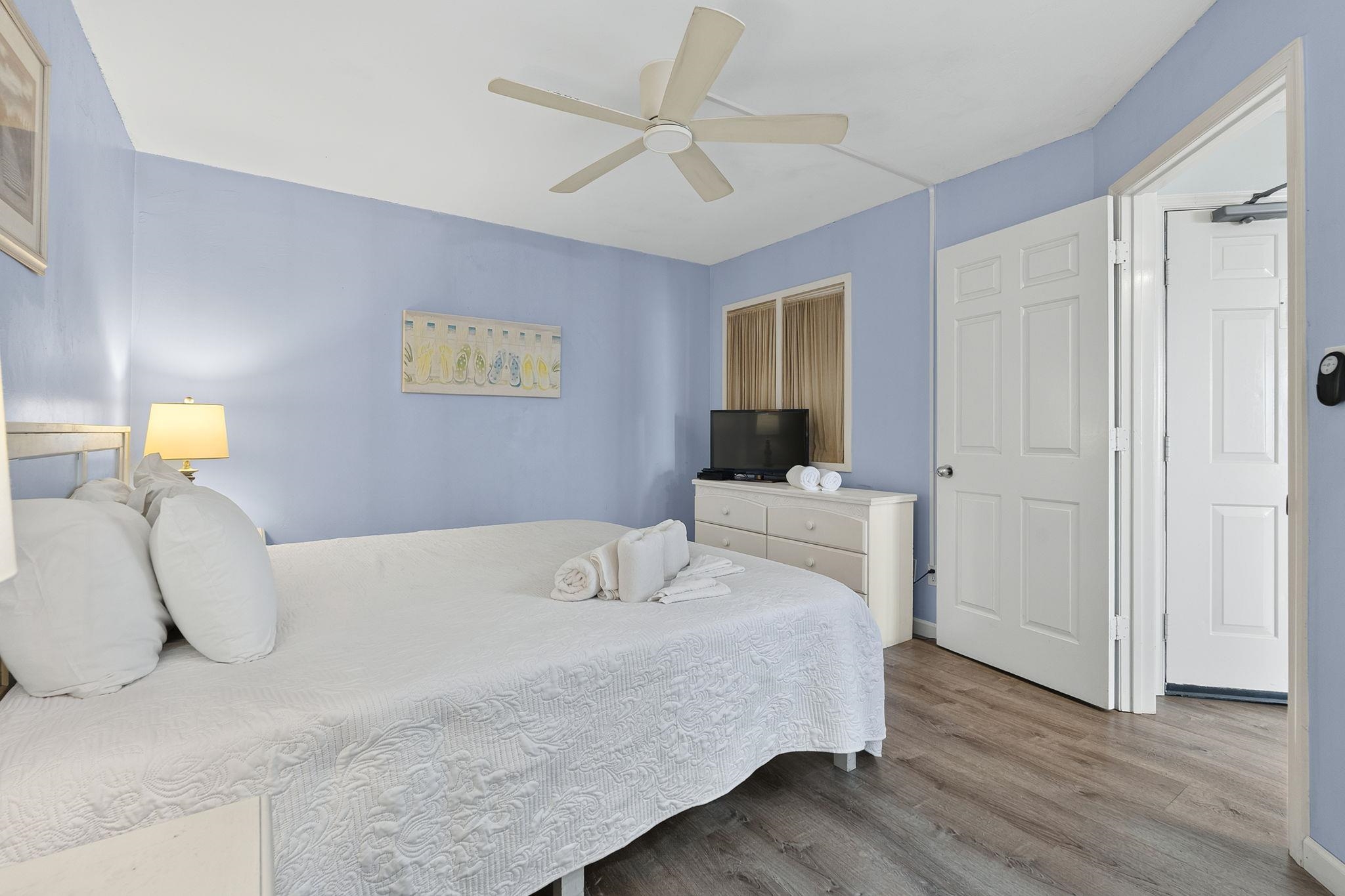 5523 N Ocean Blvd. Property Photo 4