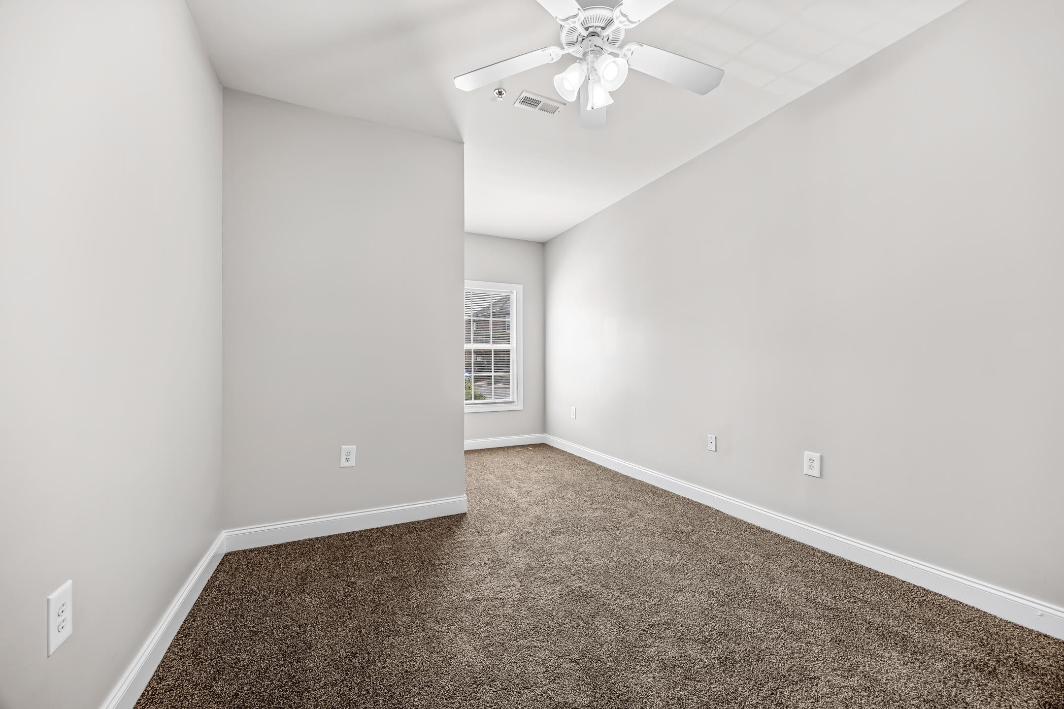2021 Silvercrest Dr. Property Photo 18