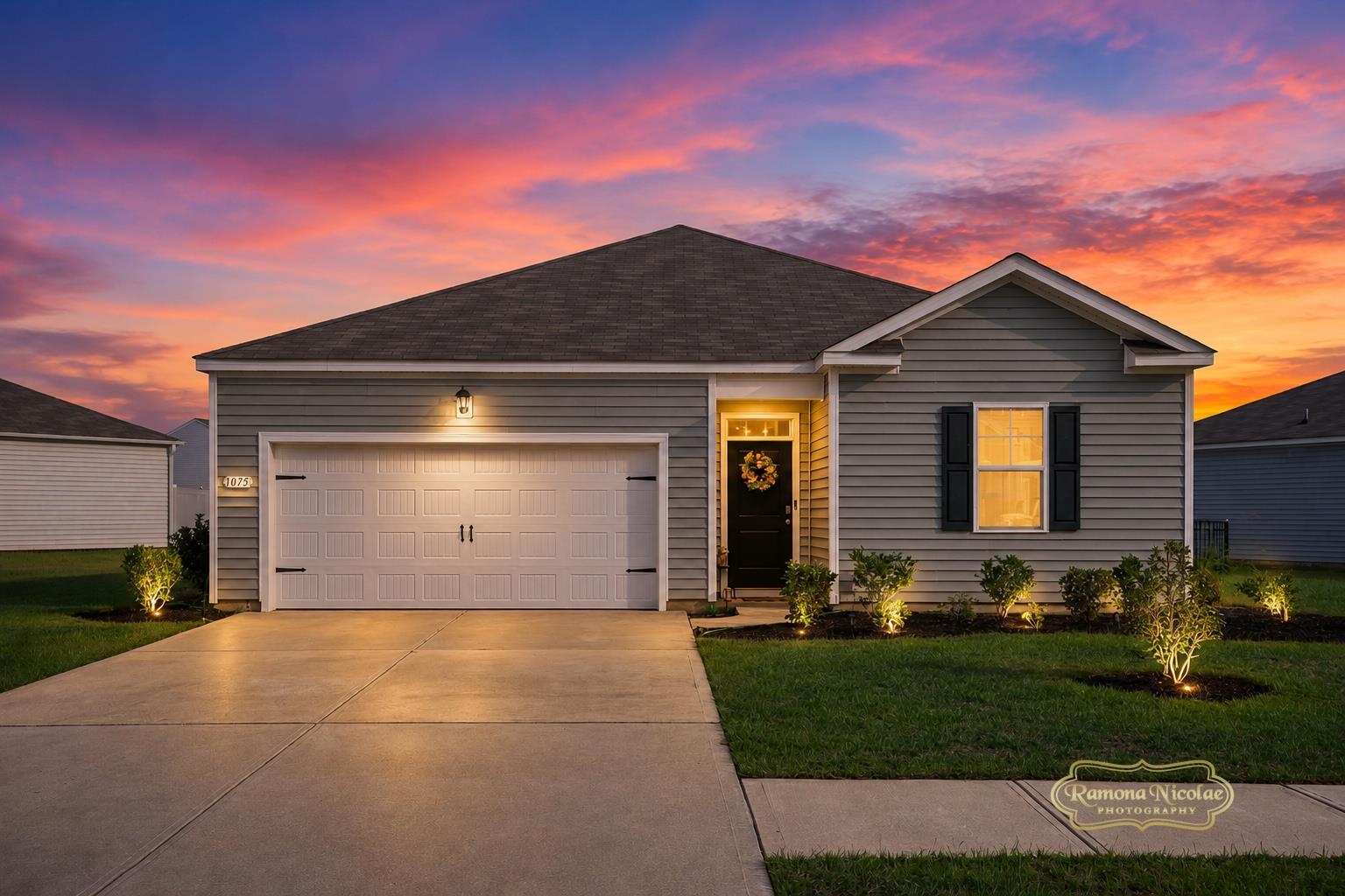 1075 Sennema Circle Property Photo 1