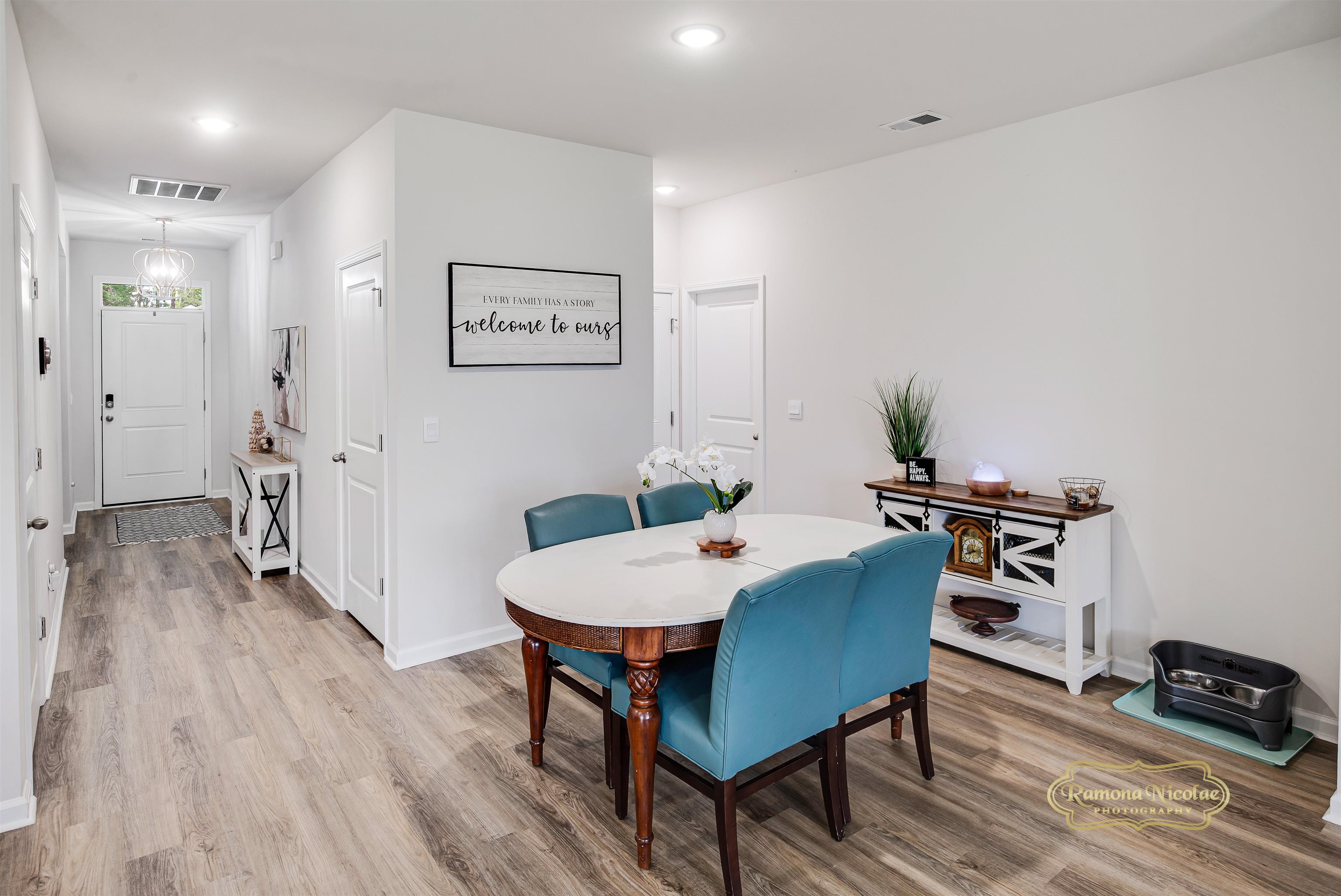 1075 Sennema Circle Property Photo 12