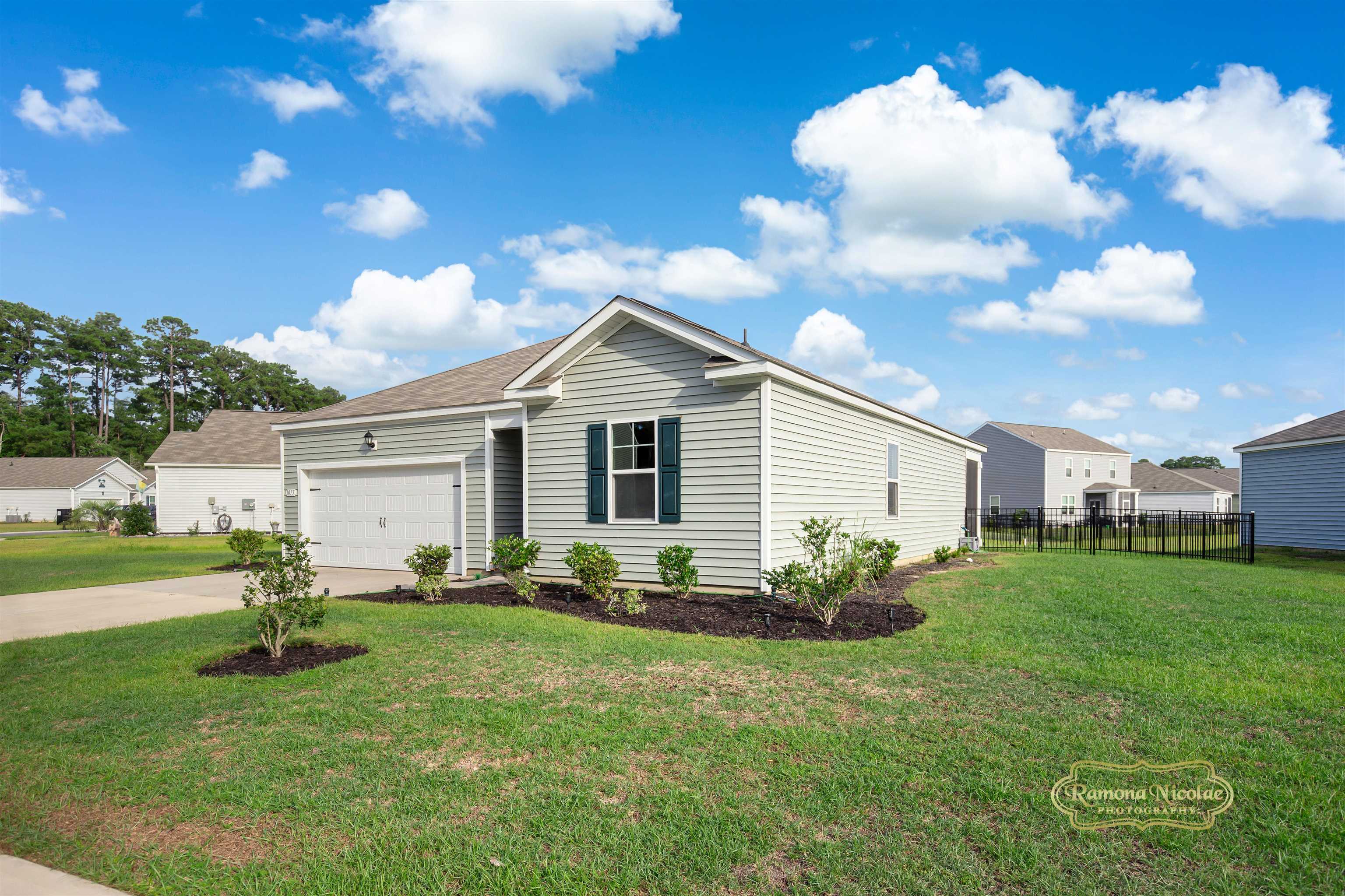 1075 Sennema Circle Property Photo 25