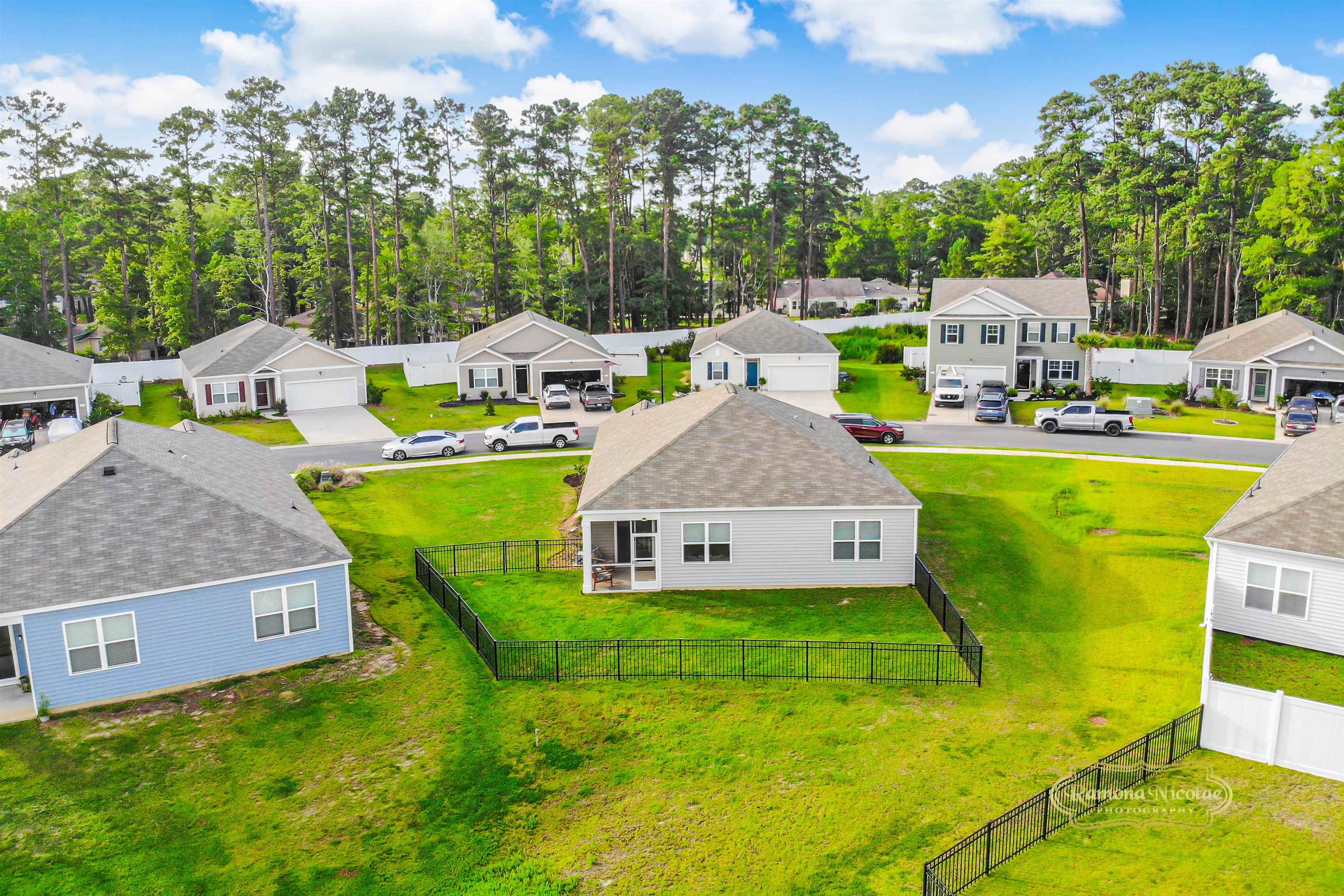 1075 Sennema Circle Property Photo 30