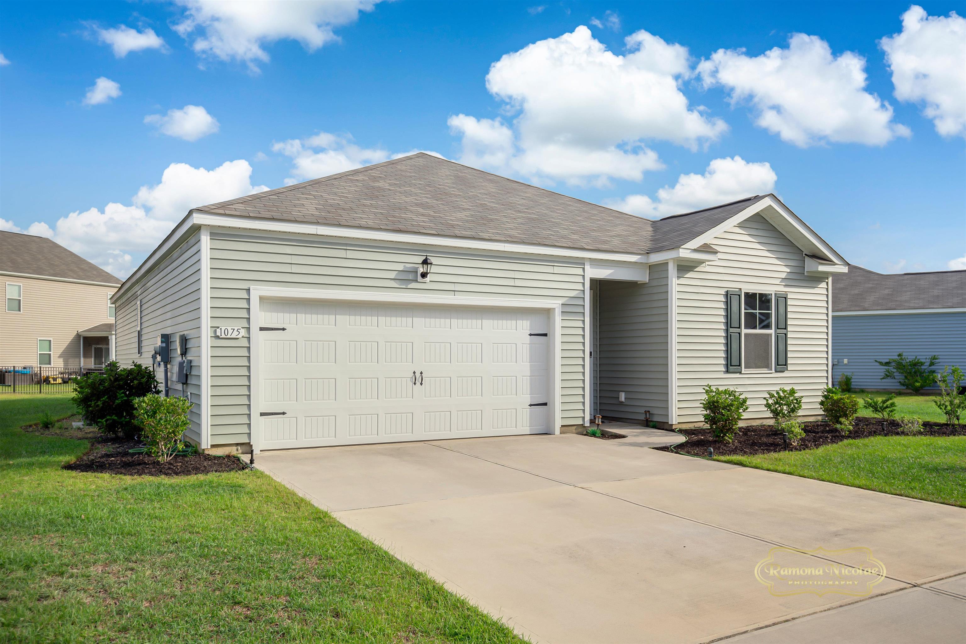 1075 Sennema Circle Property Photo 33