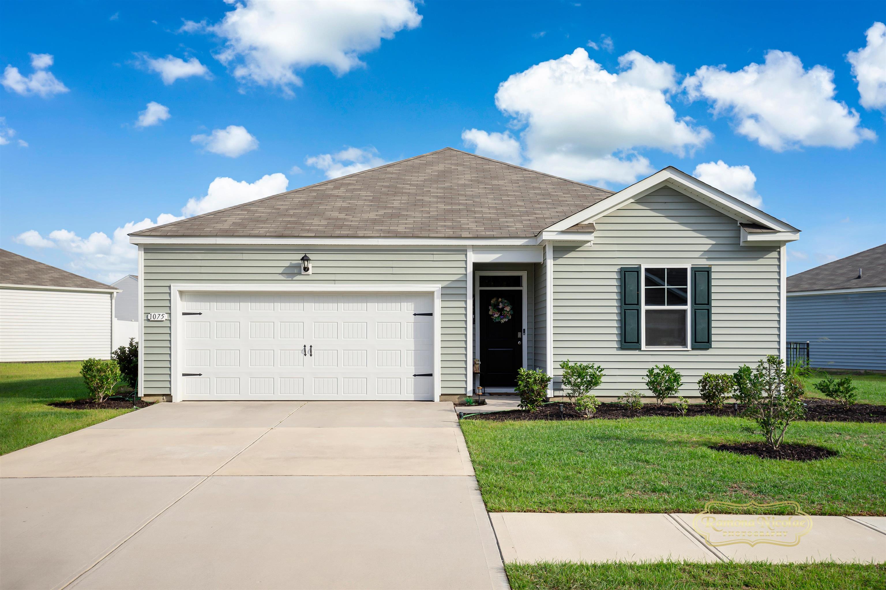 1075 Sennema Circle Property Photo 34