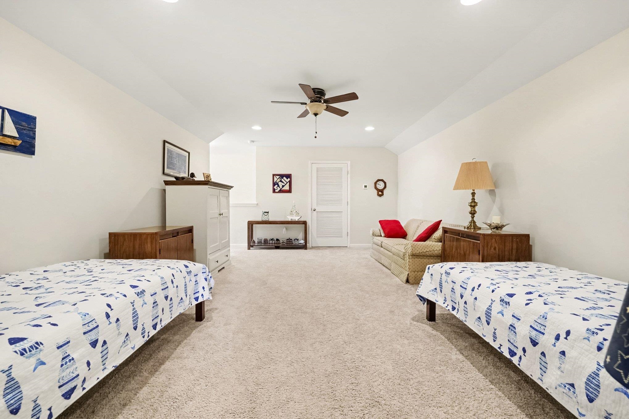 5813 Empoli Ct. Property Photo 32