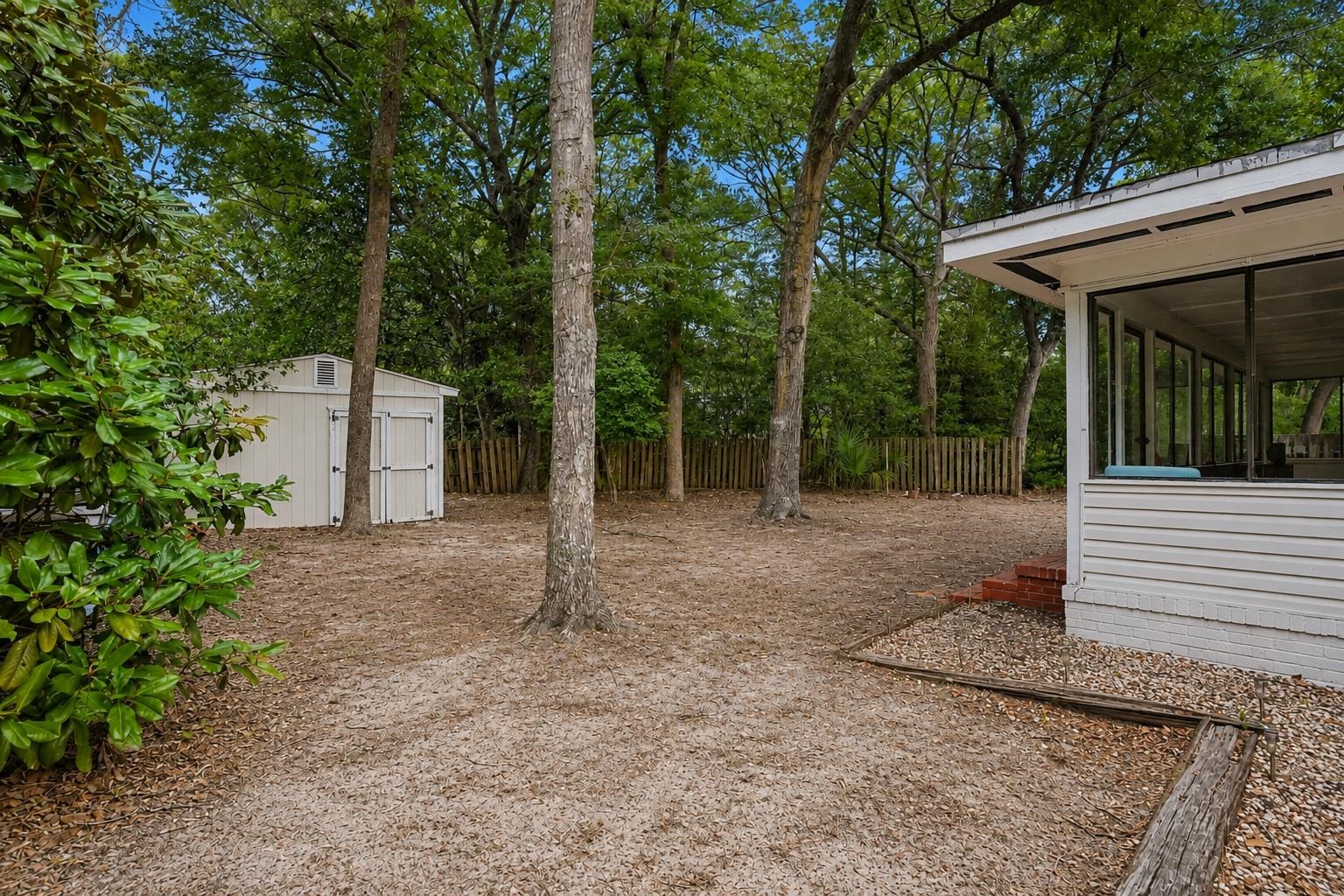 231 Live Oak Ln. Property Photo 23