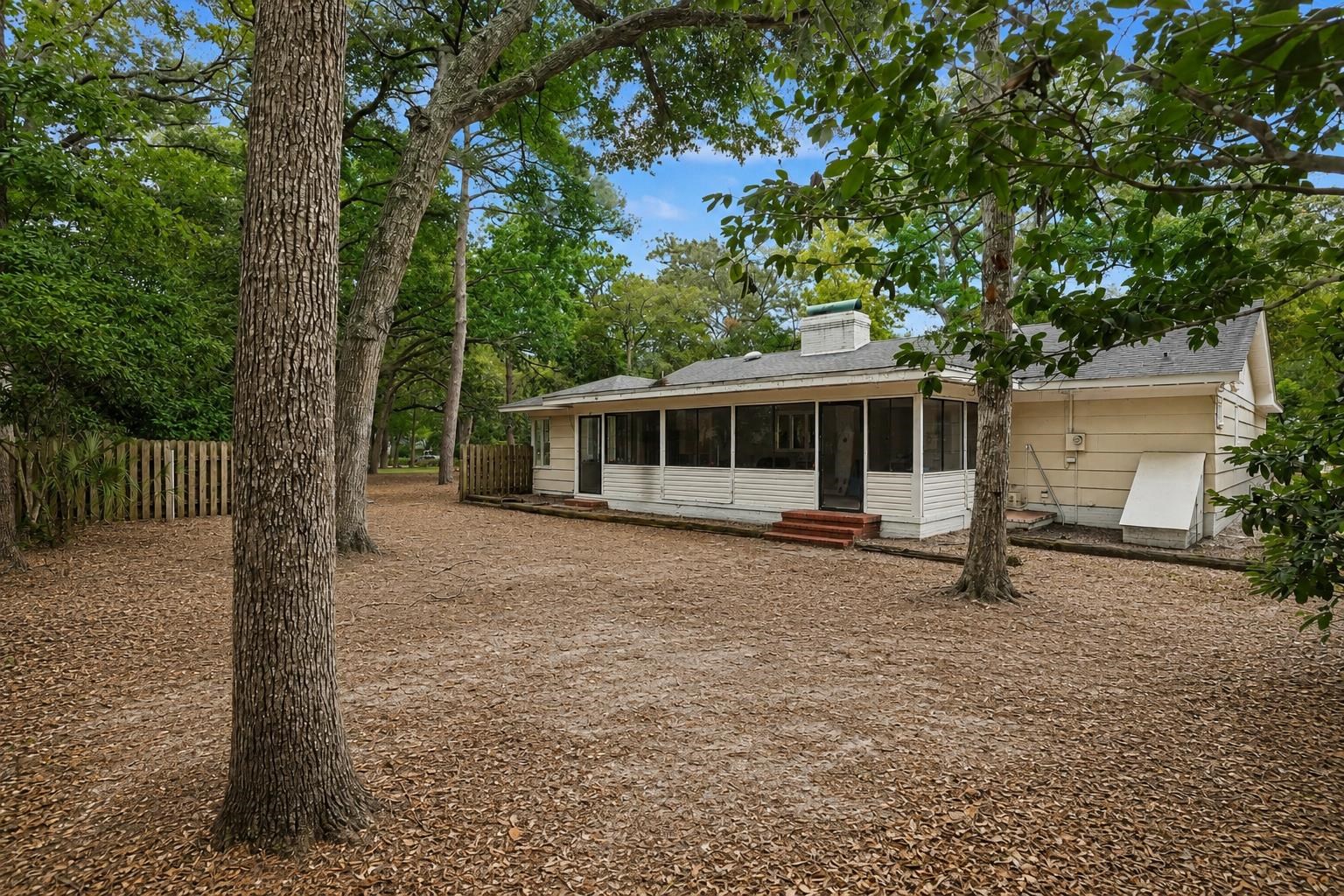 231 Live Oak Ln. Property Photo 24