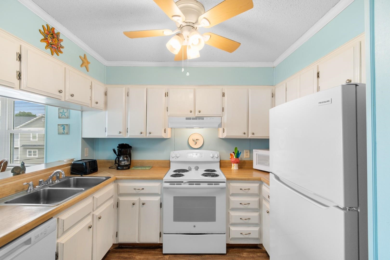 3610 S Ocean Blvd. Property Photo 5