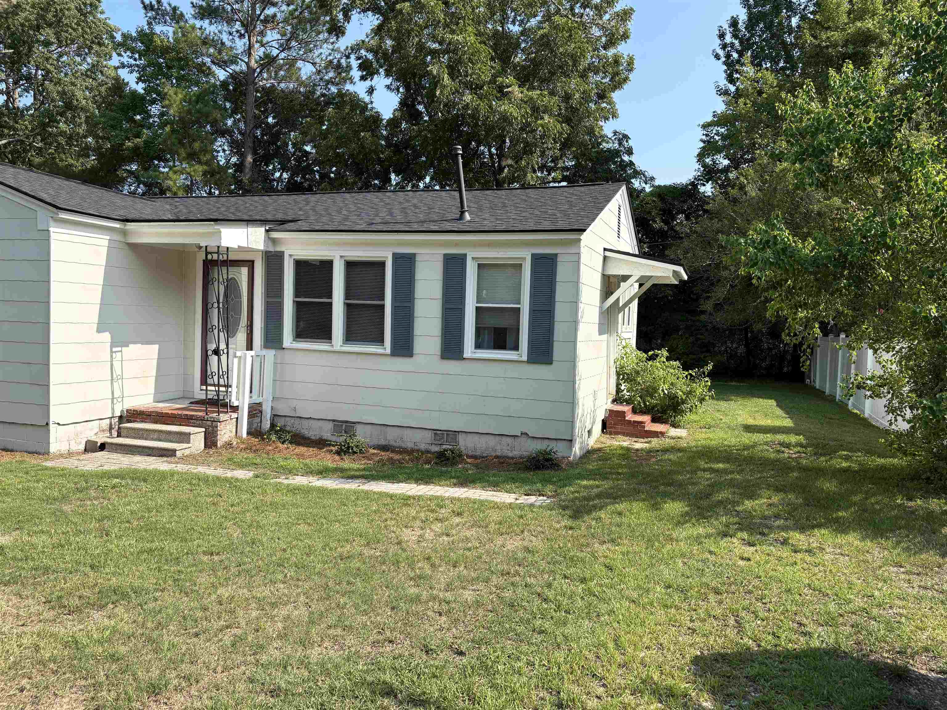 505 Dawson St. Property Photo 2