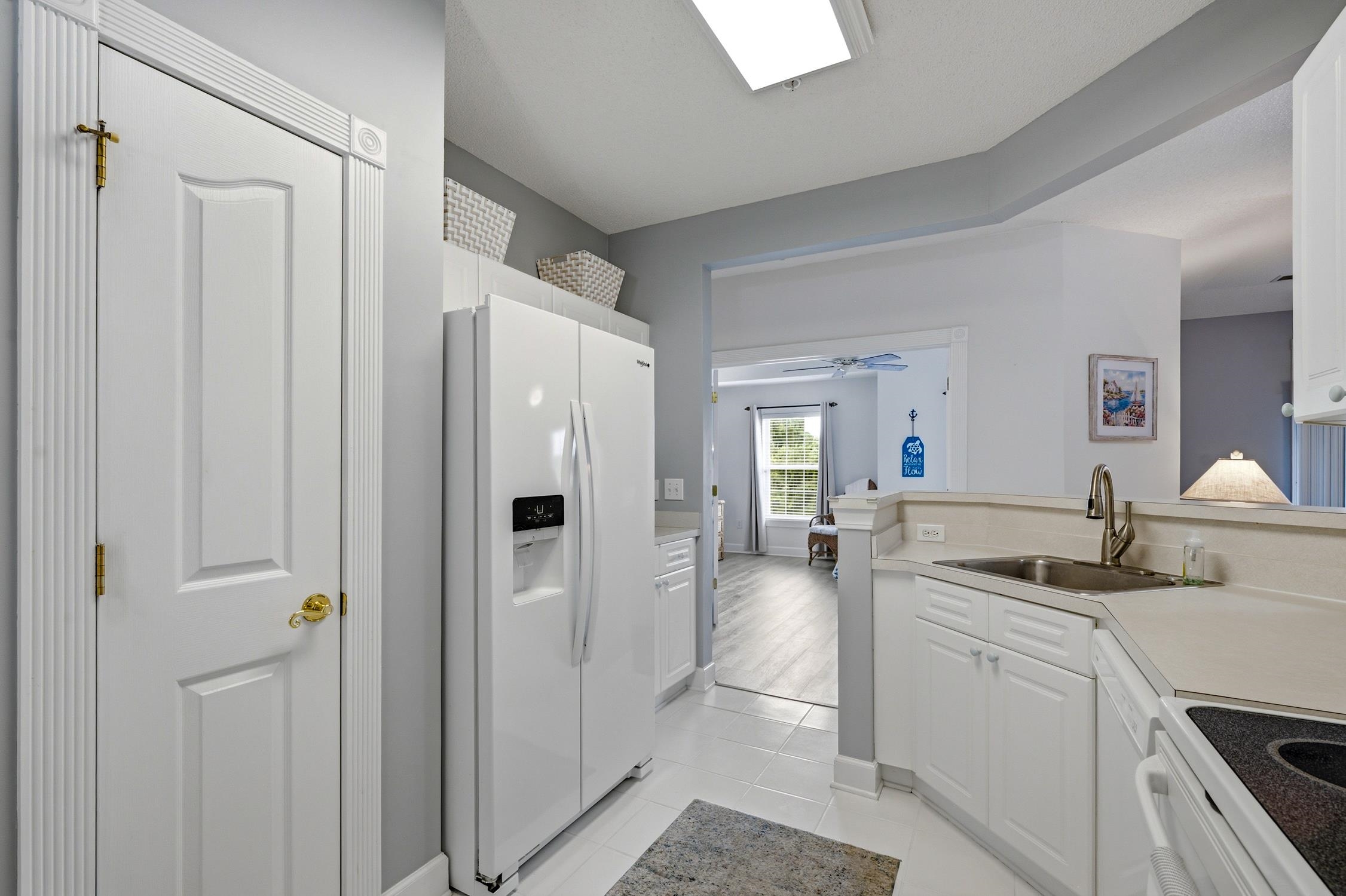 2241 Waterview Dr. Property Photo 13